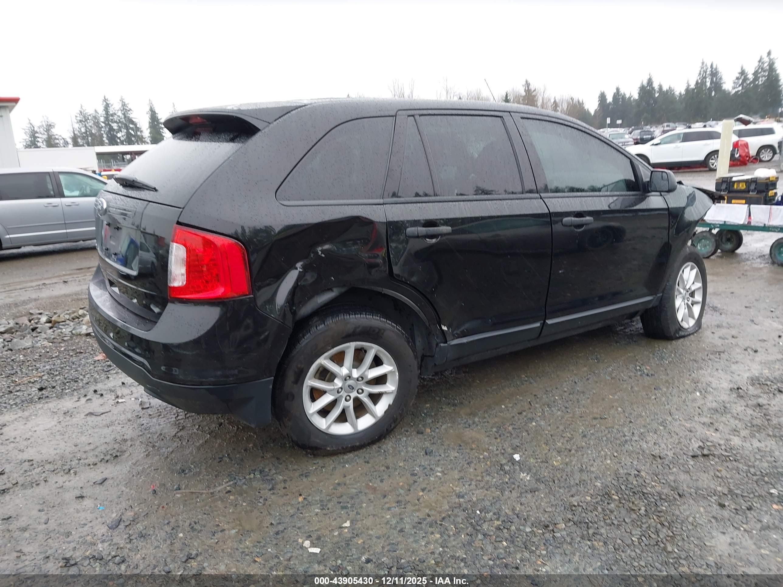 FORD EDGE image 4