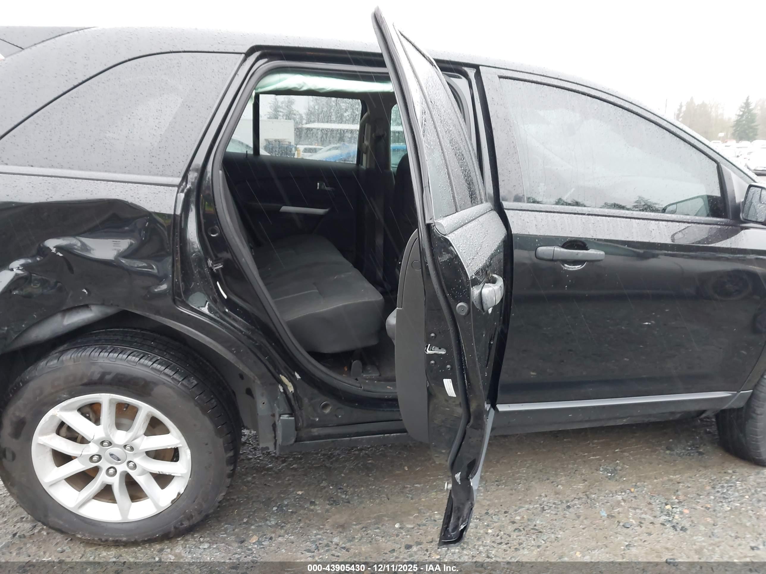 FORD EDGE image 8