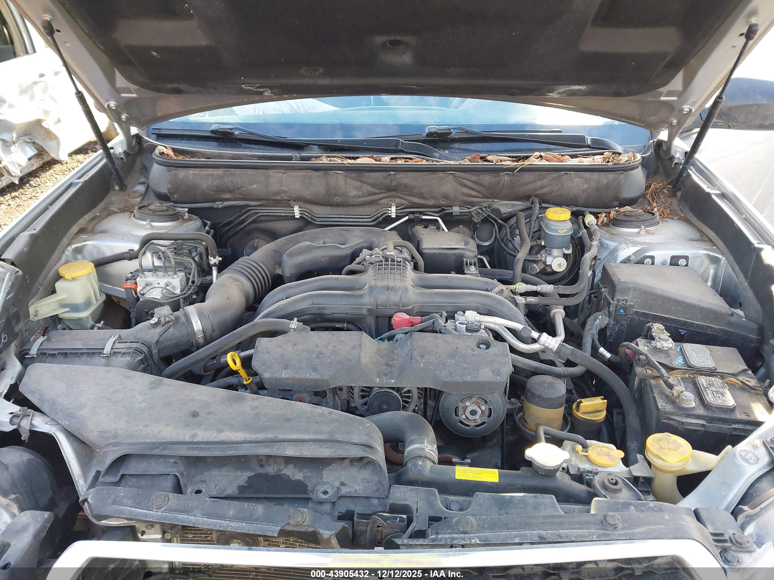 SUBARU LEGACY image 10