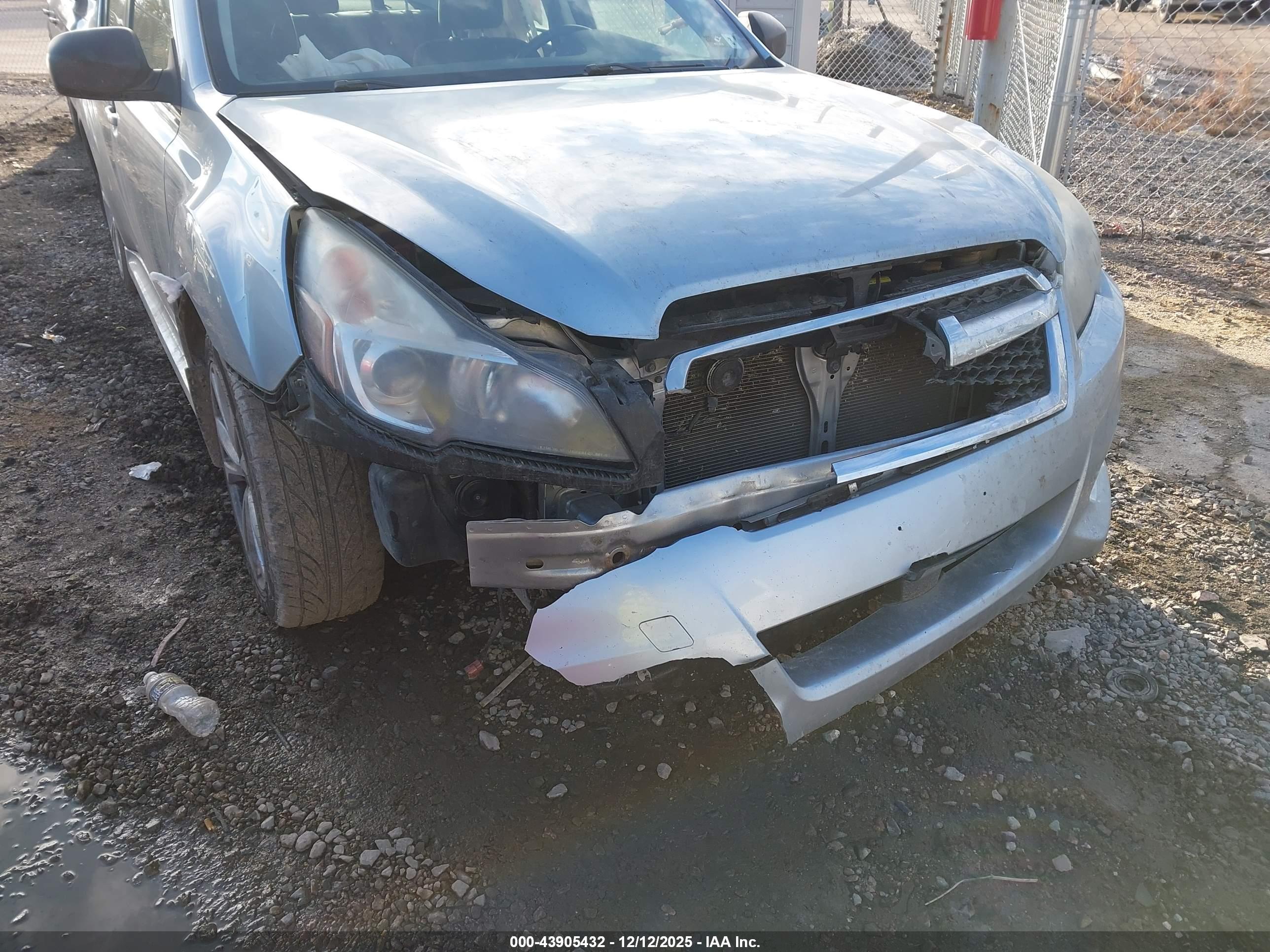 SUBARU LEGACY image 6