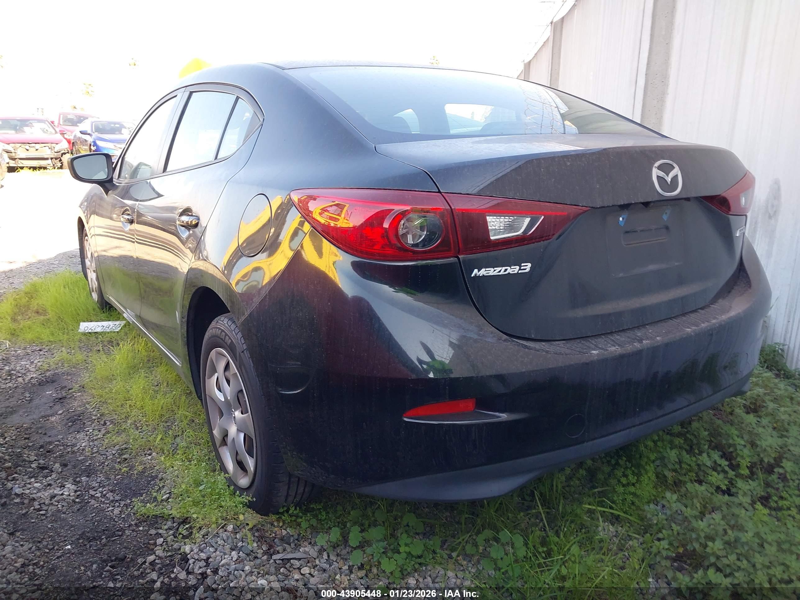 MAZDA MAZDA3 image 3