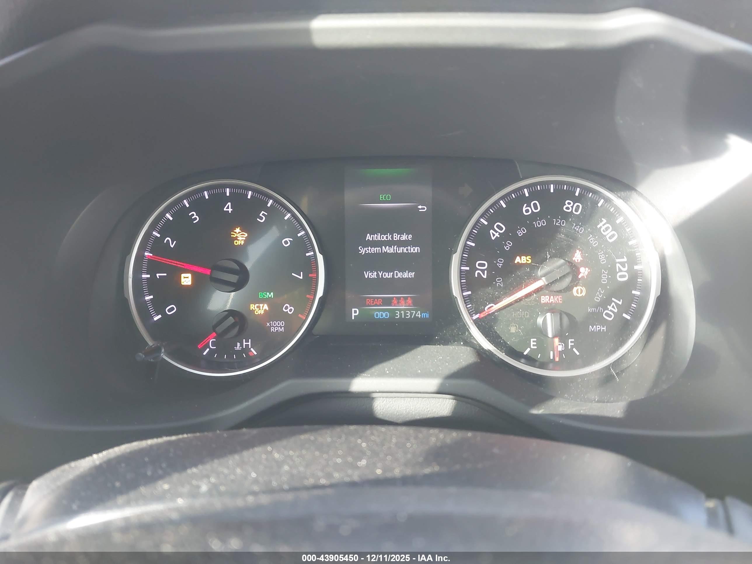TOYOTA RAV4 image 7