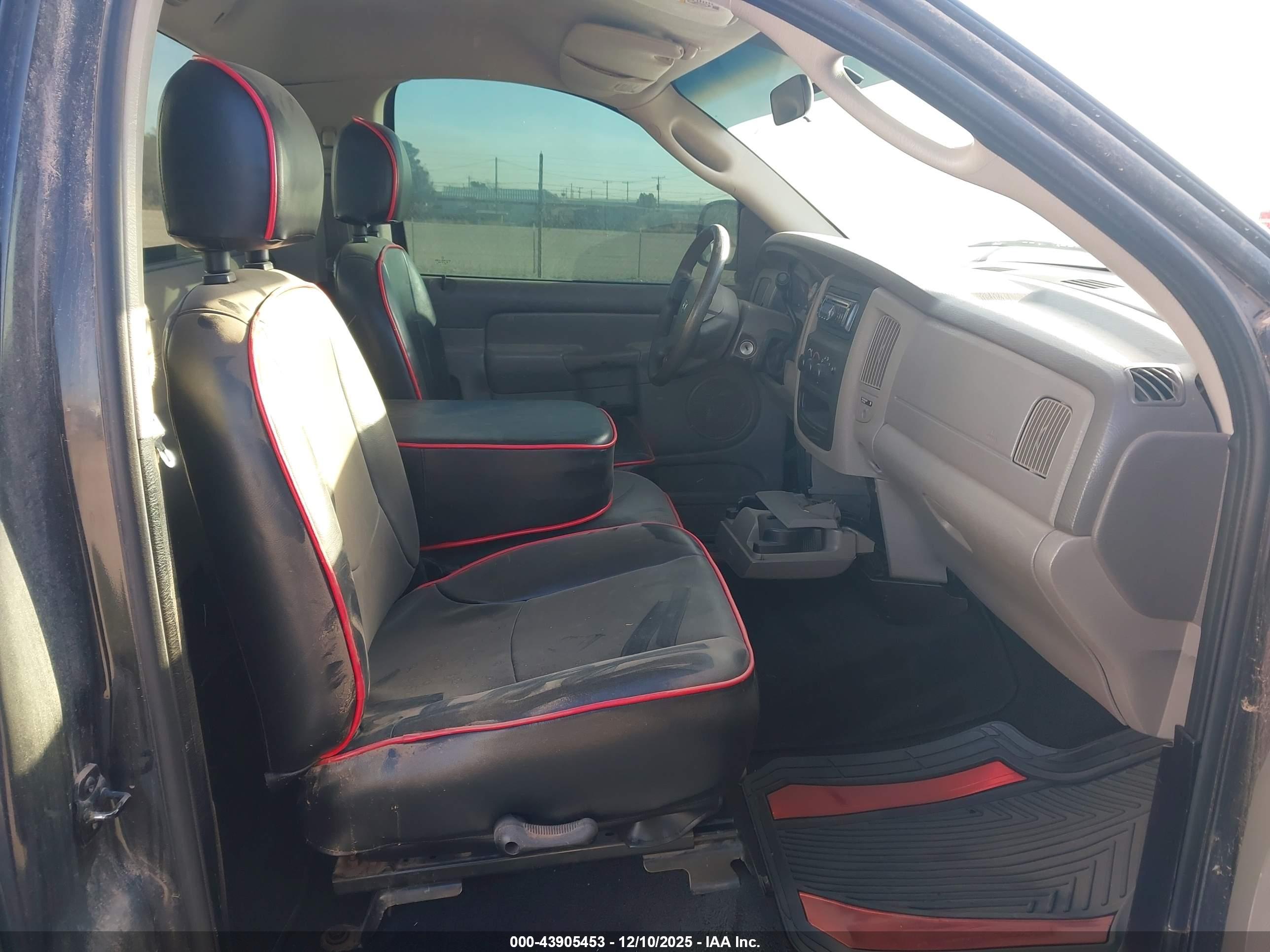 DODGE RAM image 5