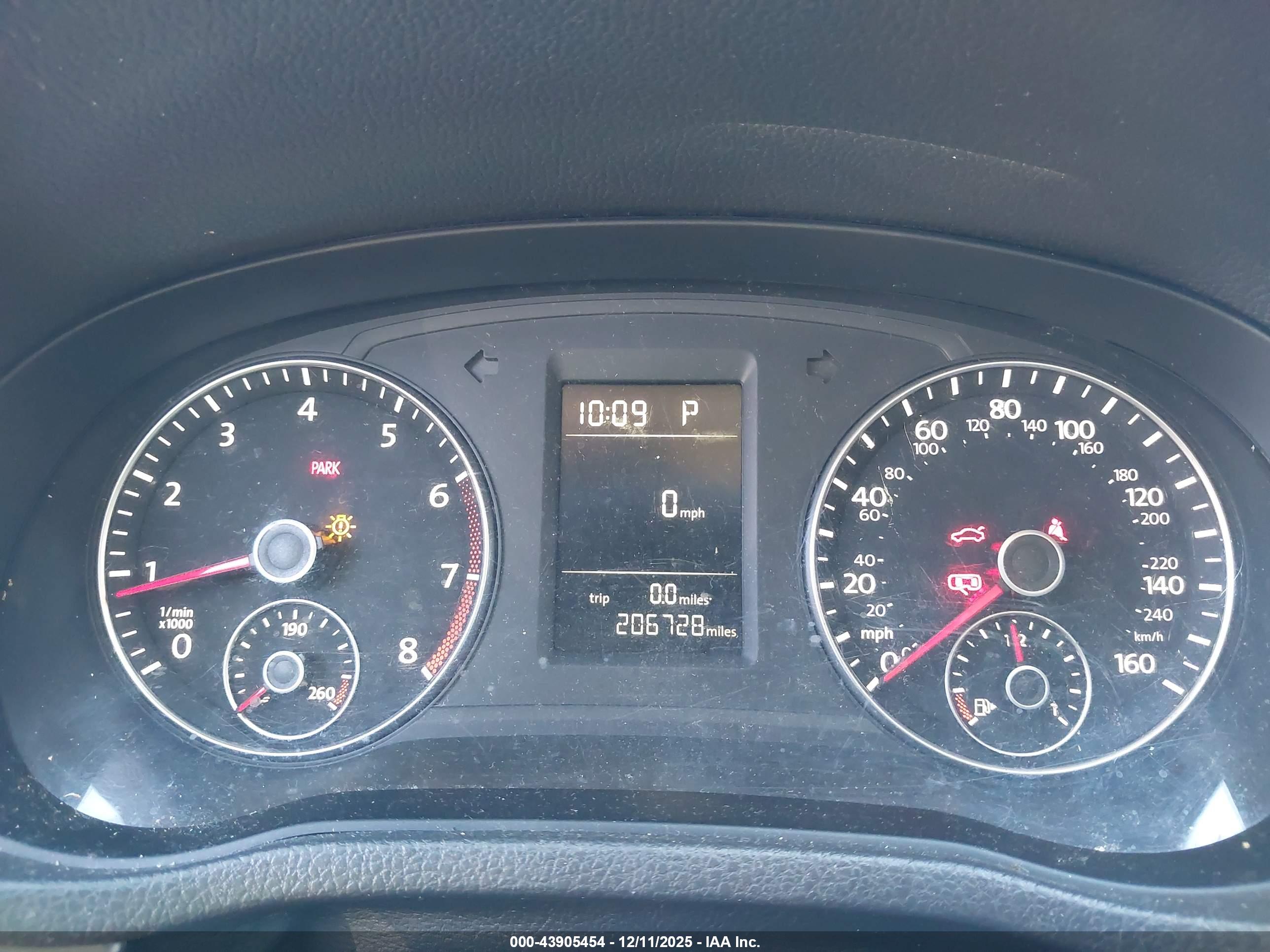 VOLKSWAGEN PASSAT image 7