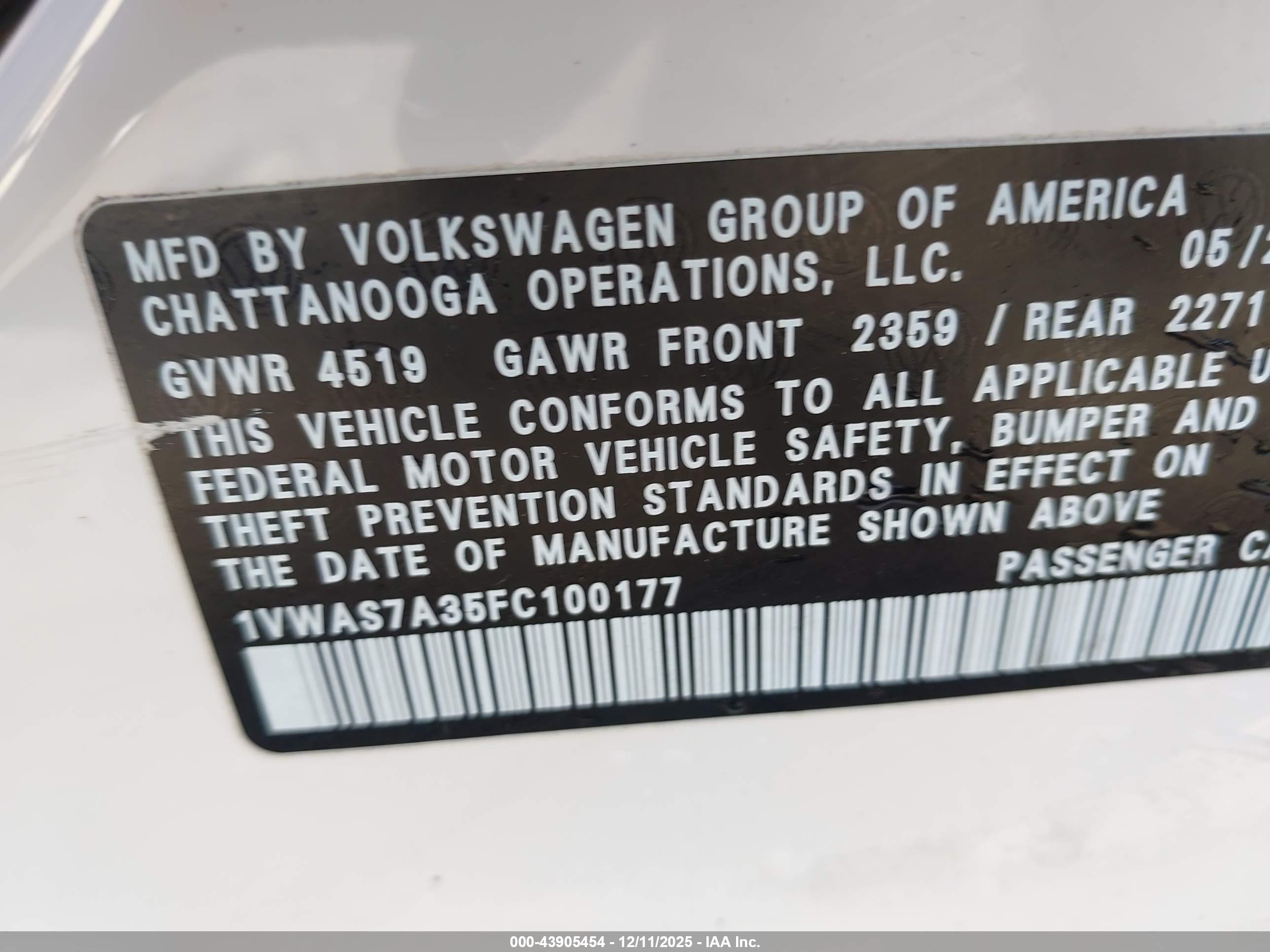 VOLKSWAGEN PASSAT image 9