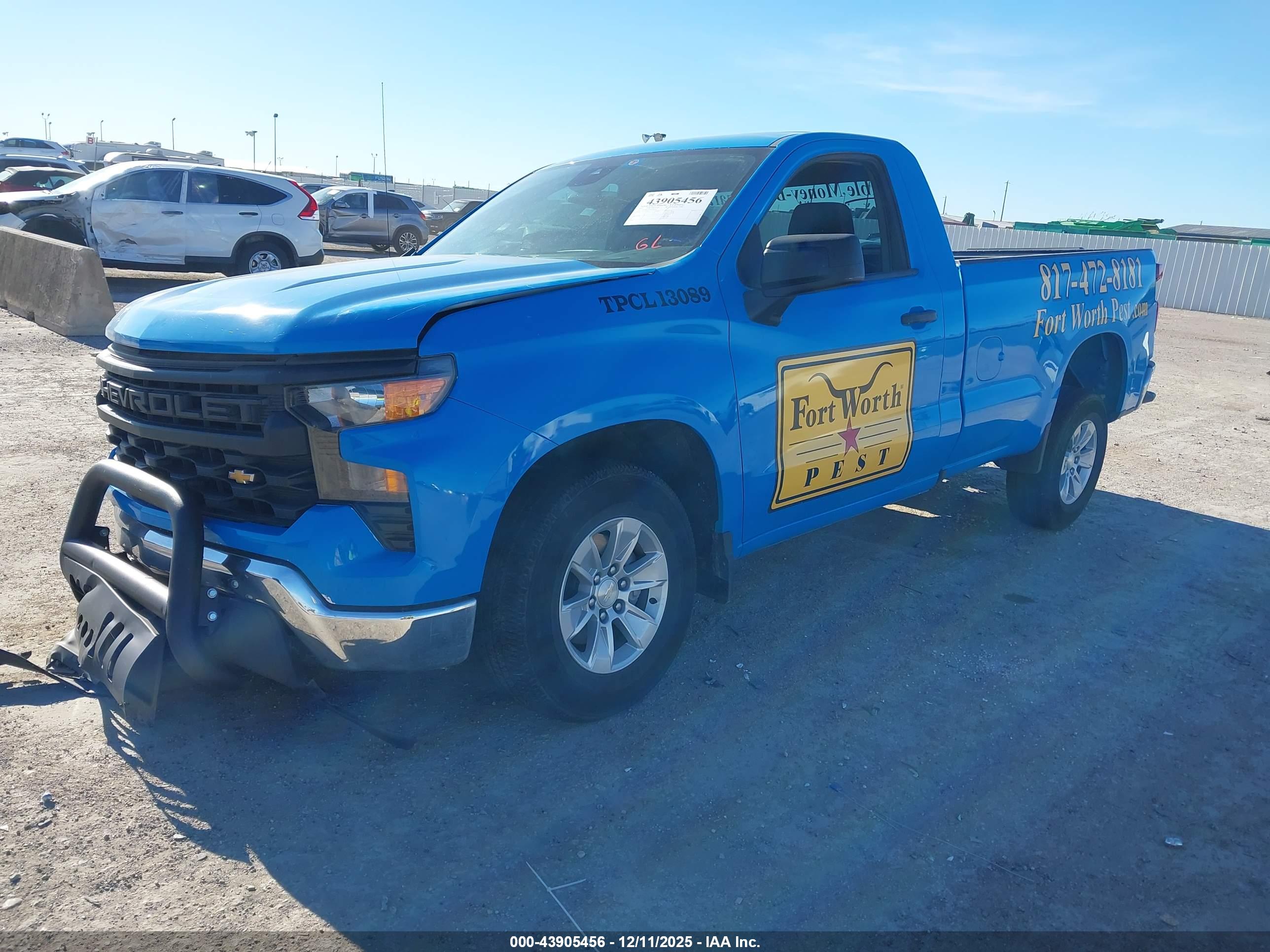 CHEVROLET SILVERADO image 2