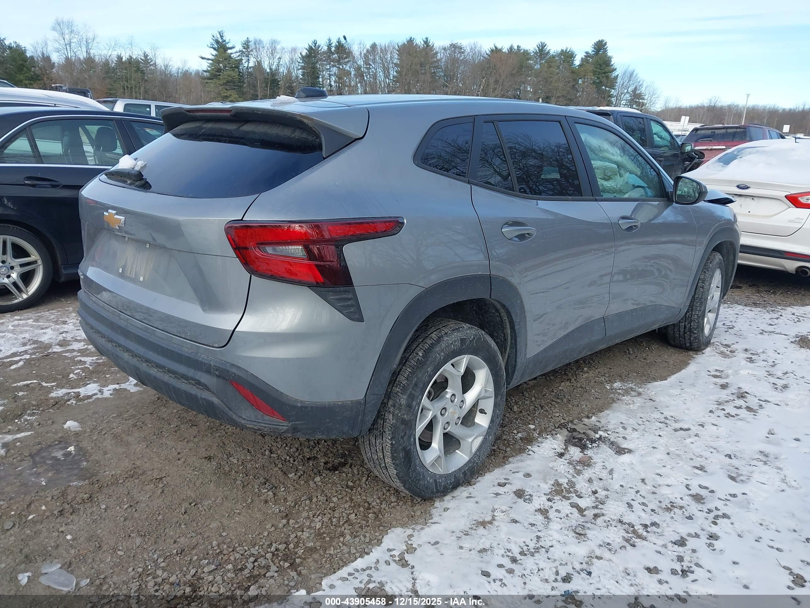 CHEVROLET TRAX image 4