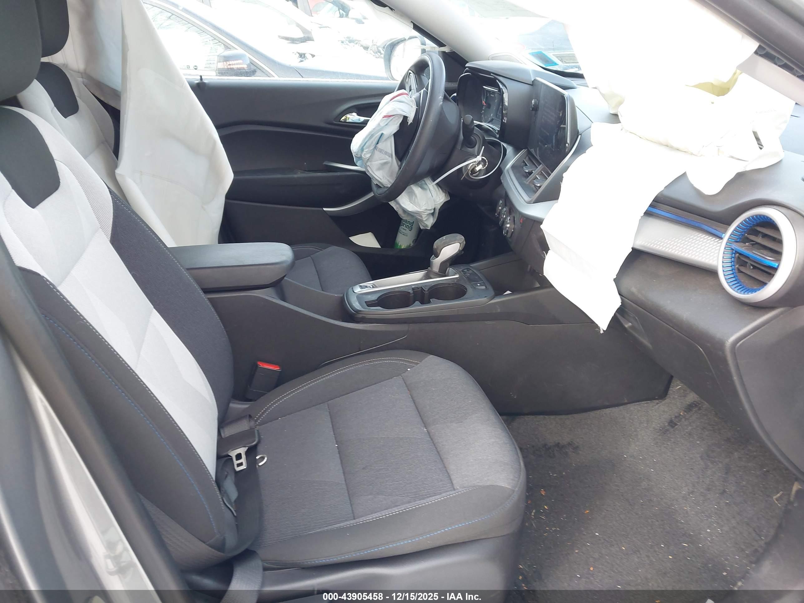 CHEVROLET TRAX image 5