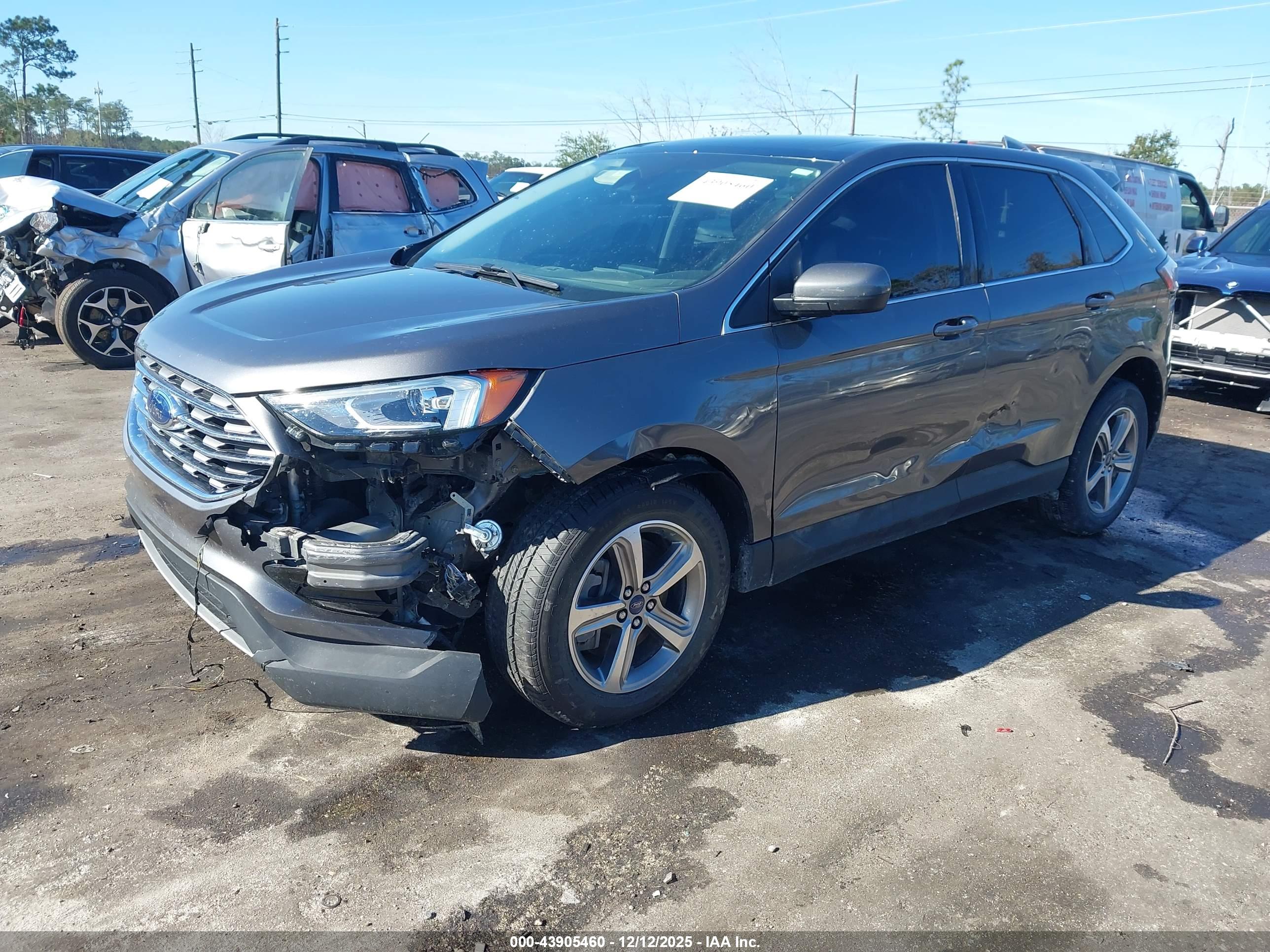 FORD EDGE image 2