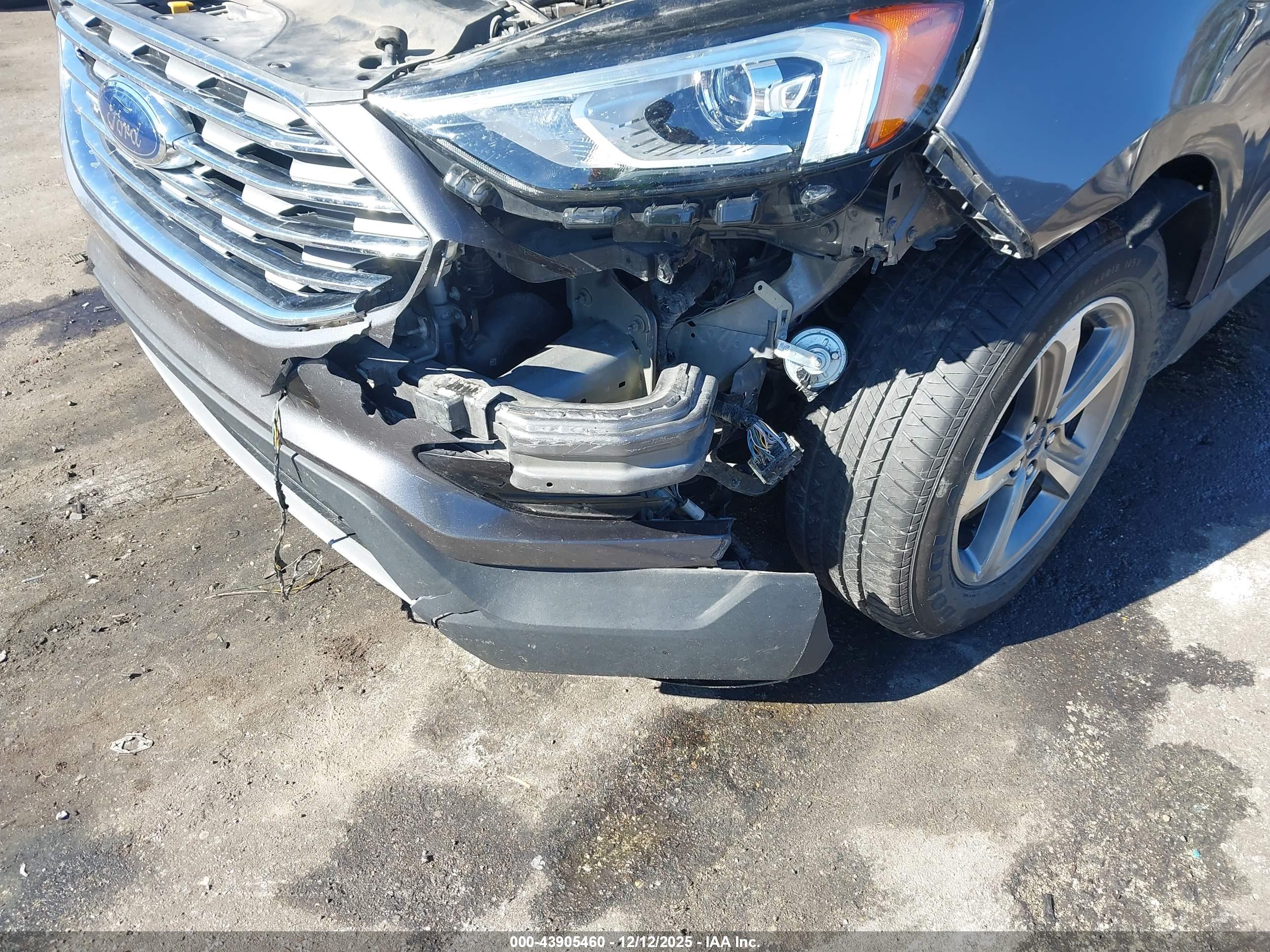 FORD EDGE image 6