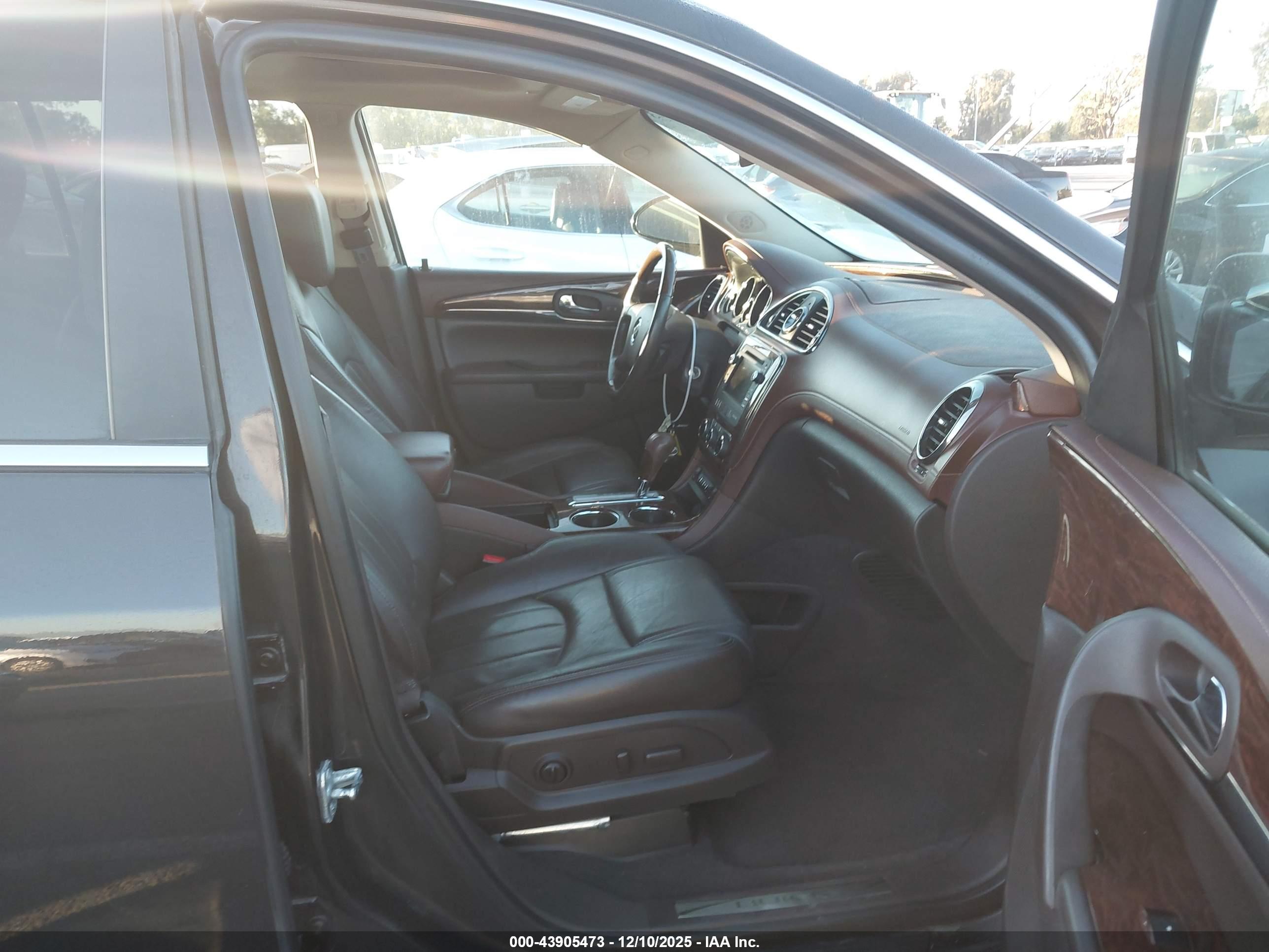 BUICK ENCLAVE image 5