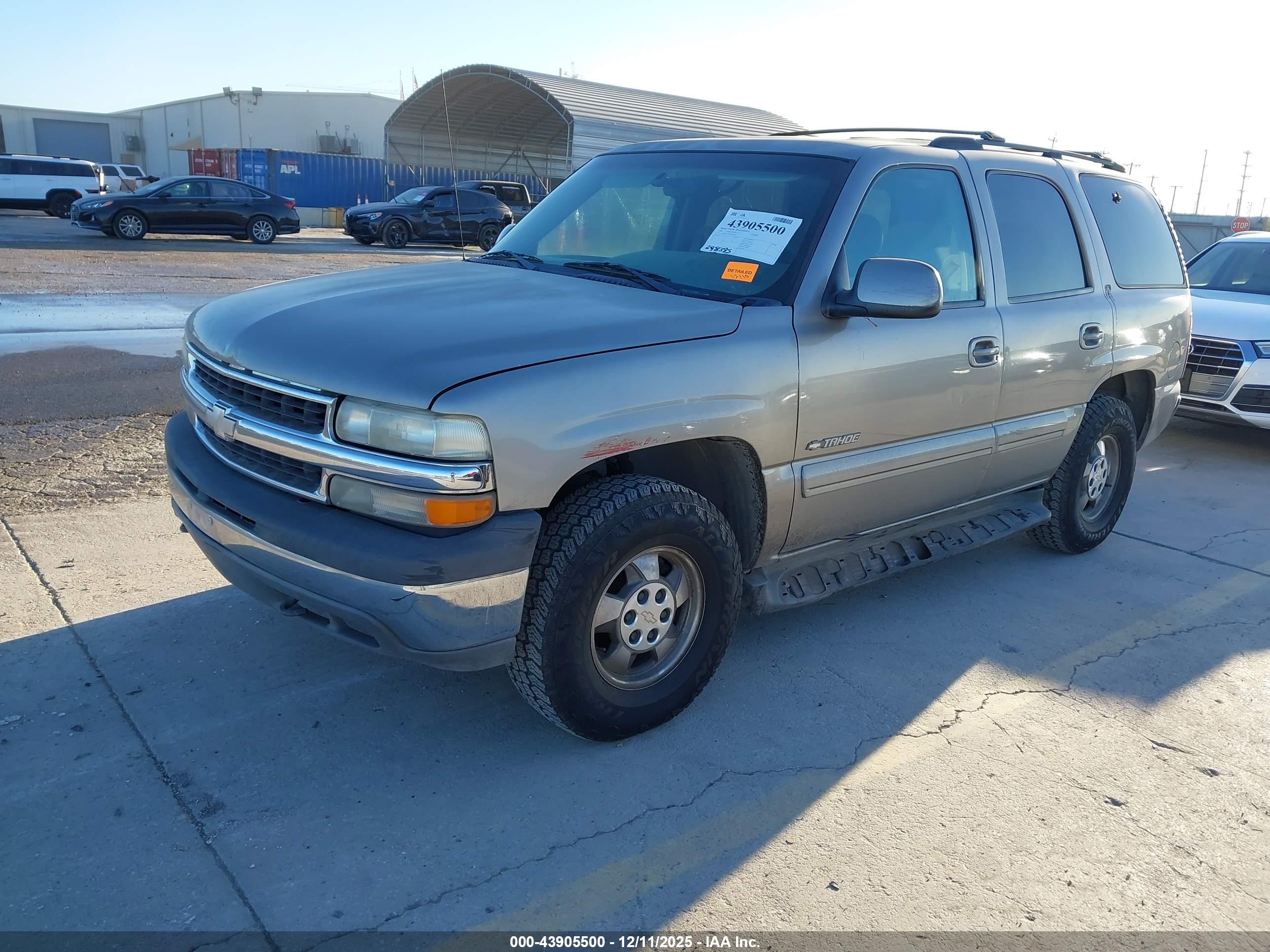 CHEVROLET TAHOE image 2