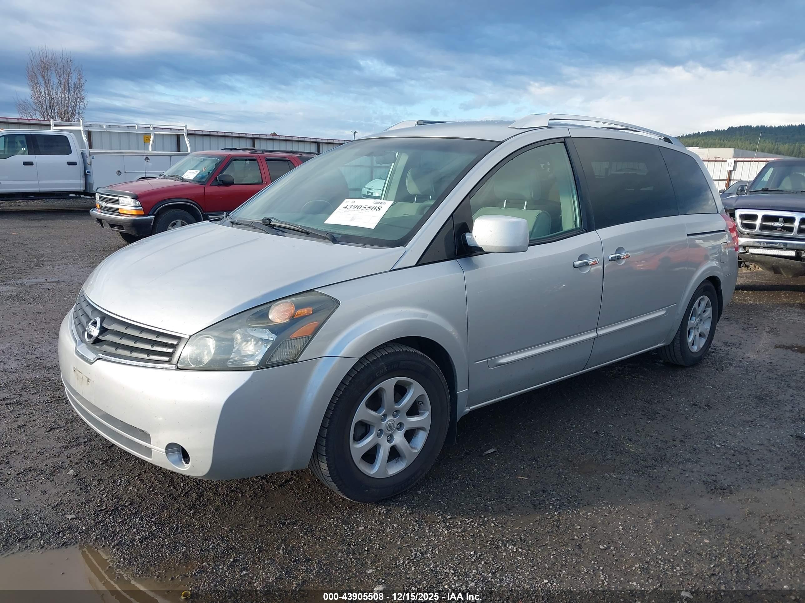 NISSAN QUEST image 2