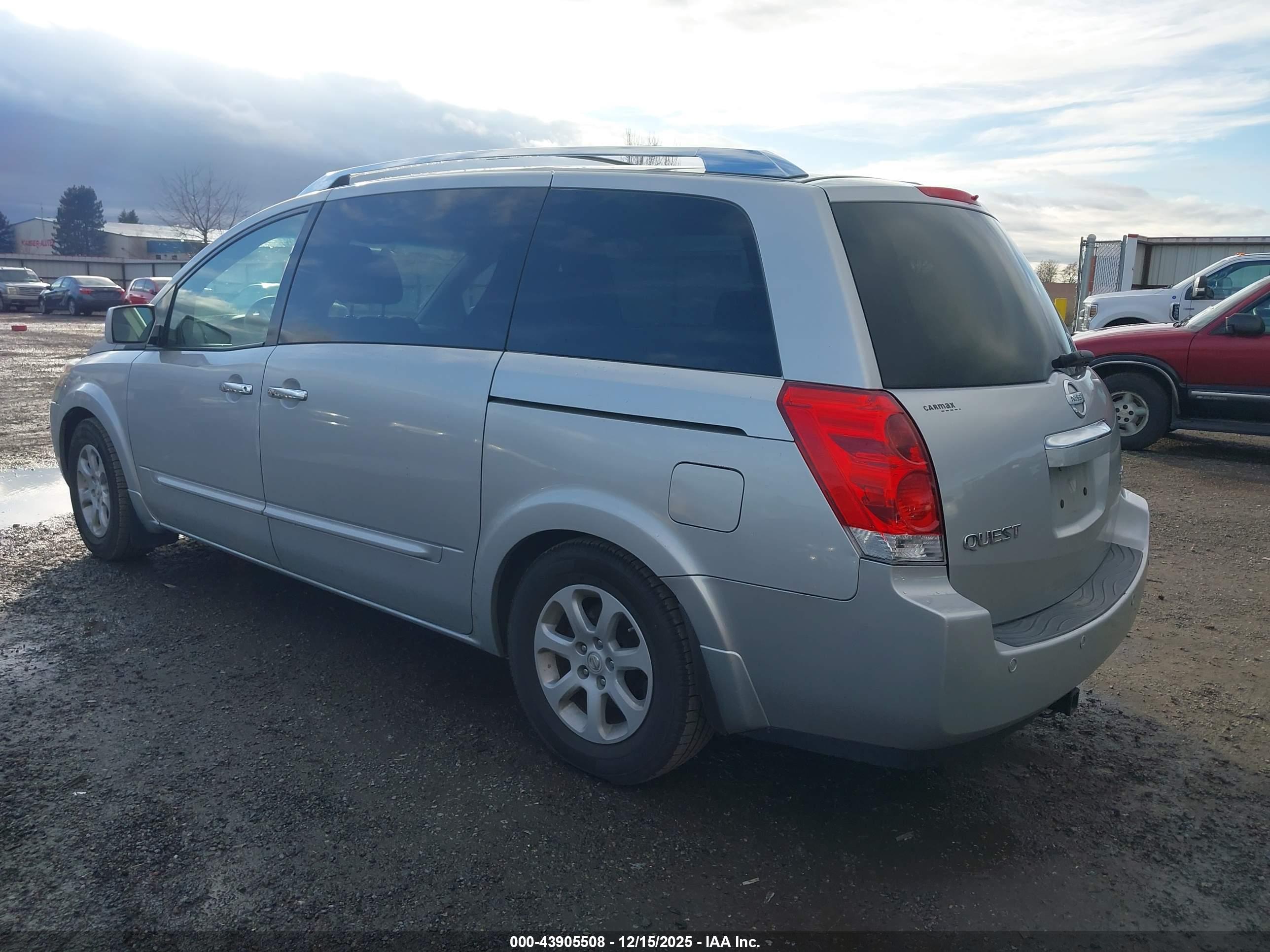 NISSAN QUEST image 3