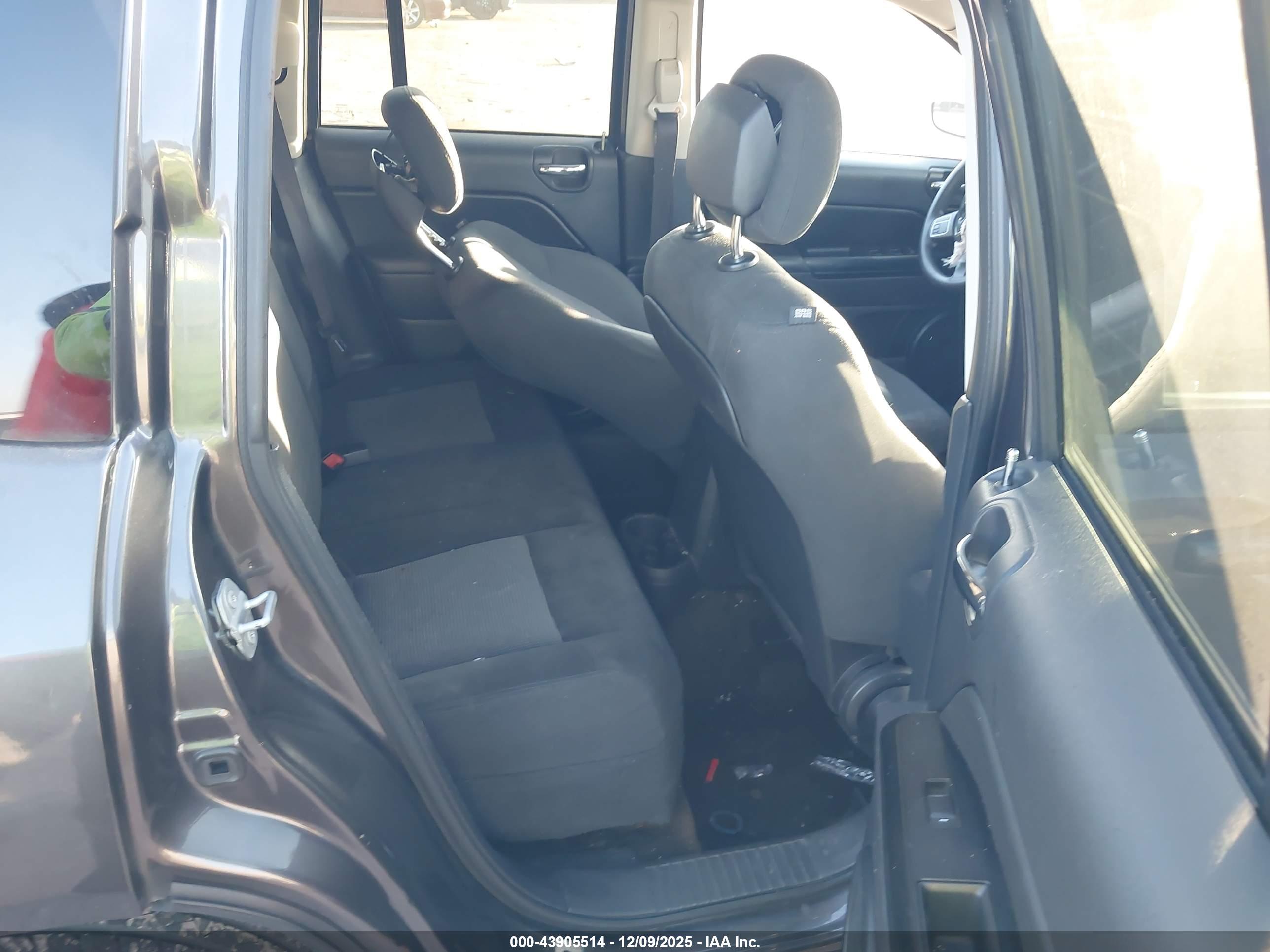 JEEP COMPASS image 8
