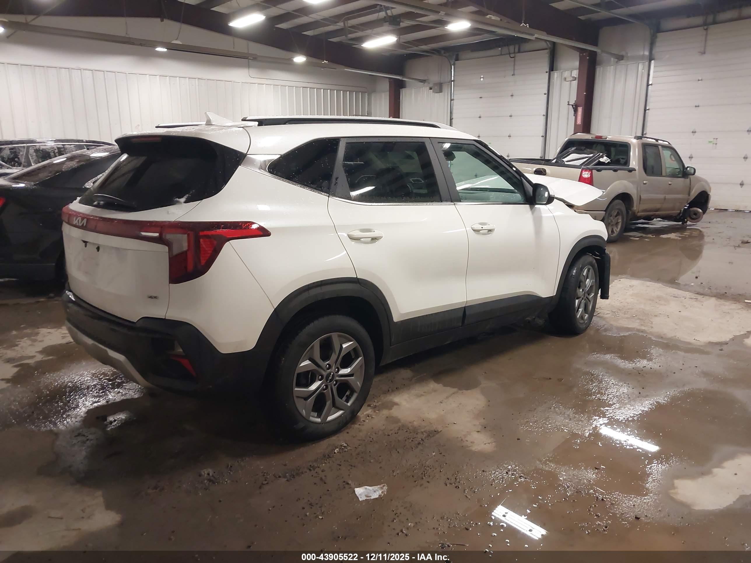 KIA SELTOS image 4