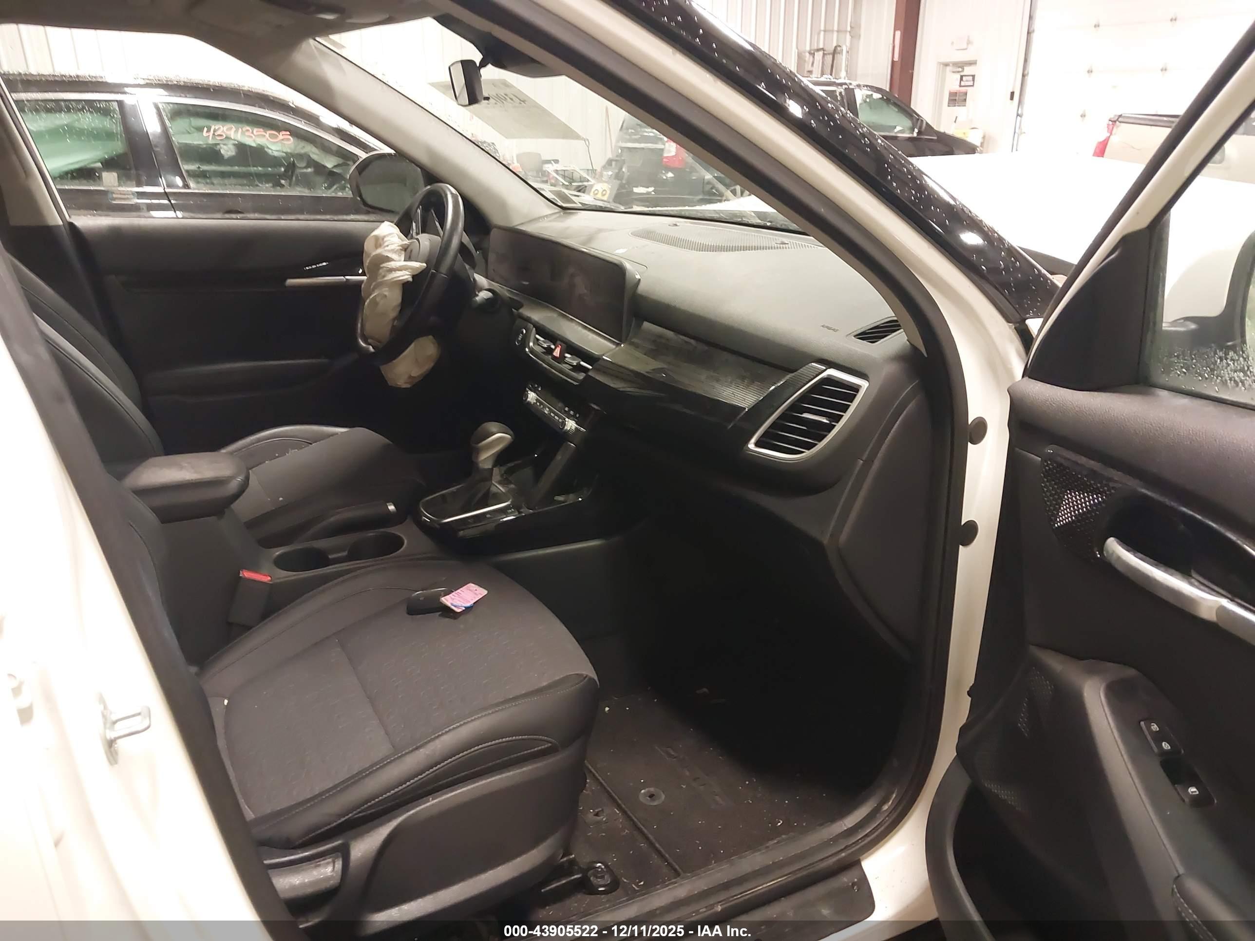 KIA SELTOS image 5