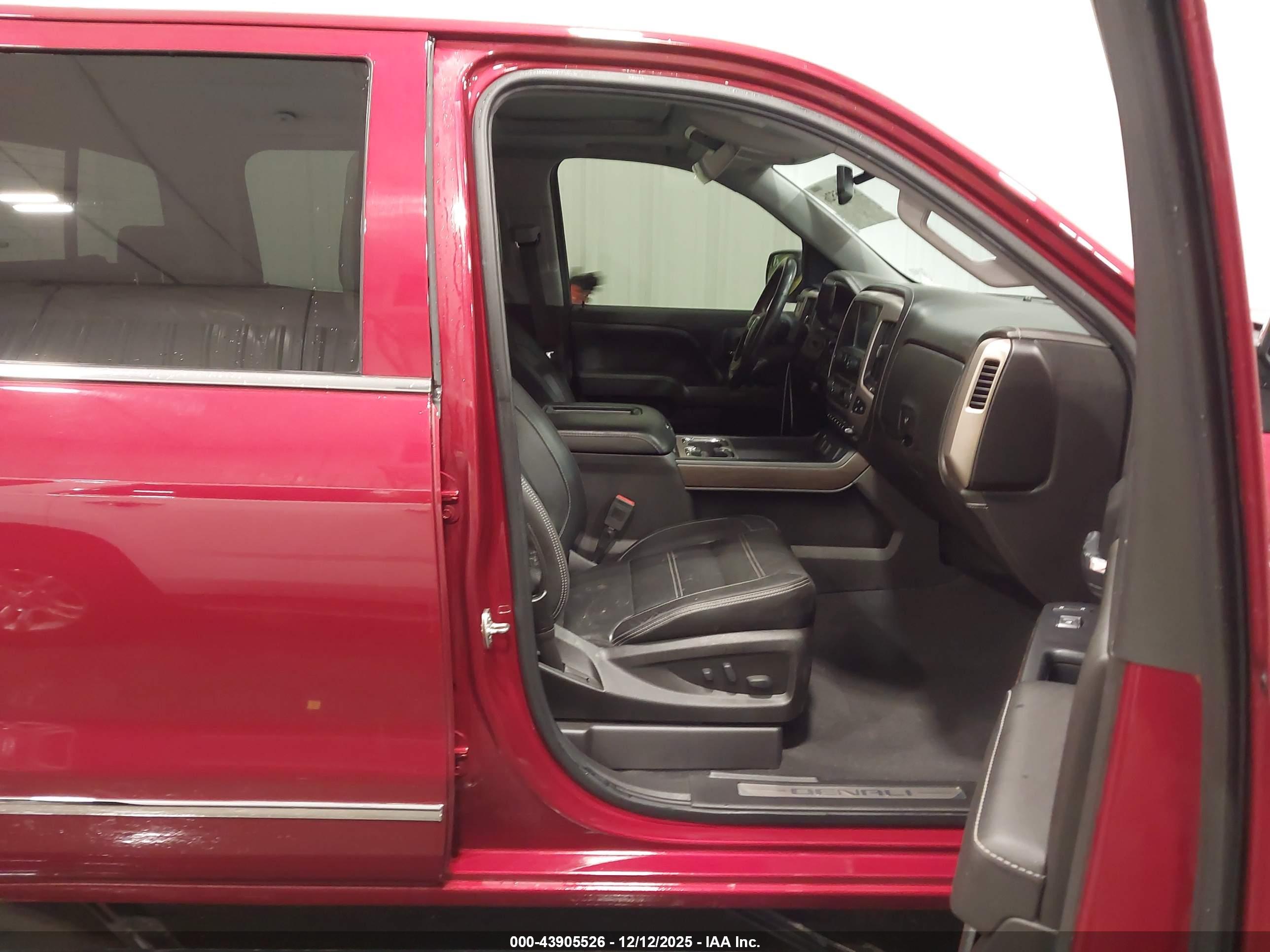 GMC SIERRA image 5