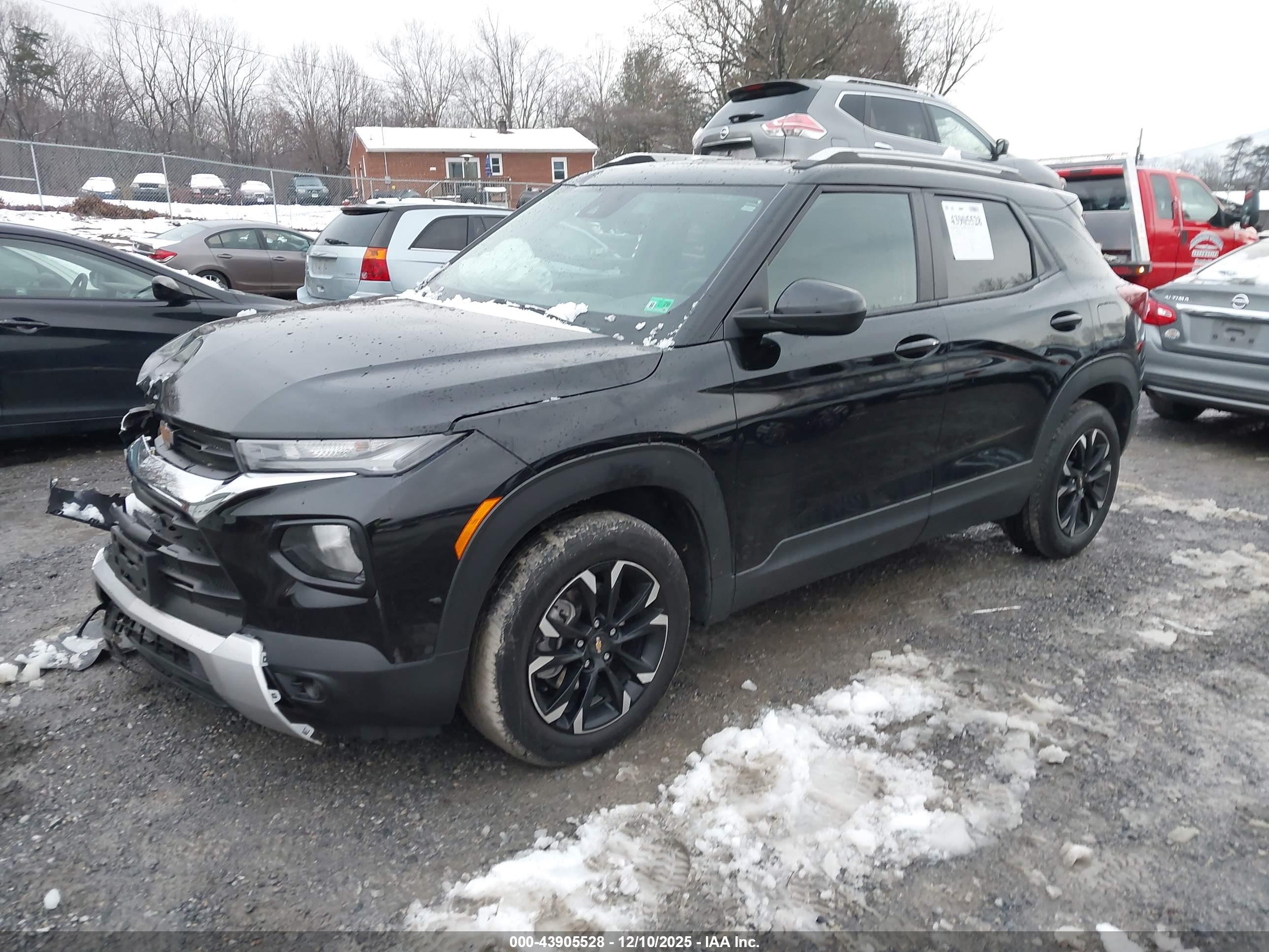 CHEVROLET TRAILBLAZER image 2