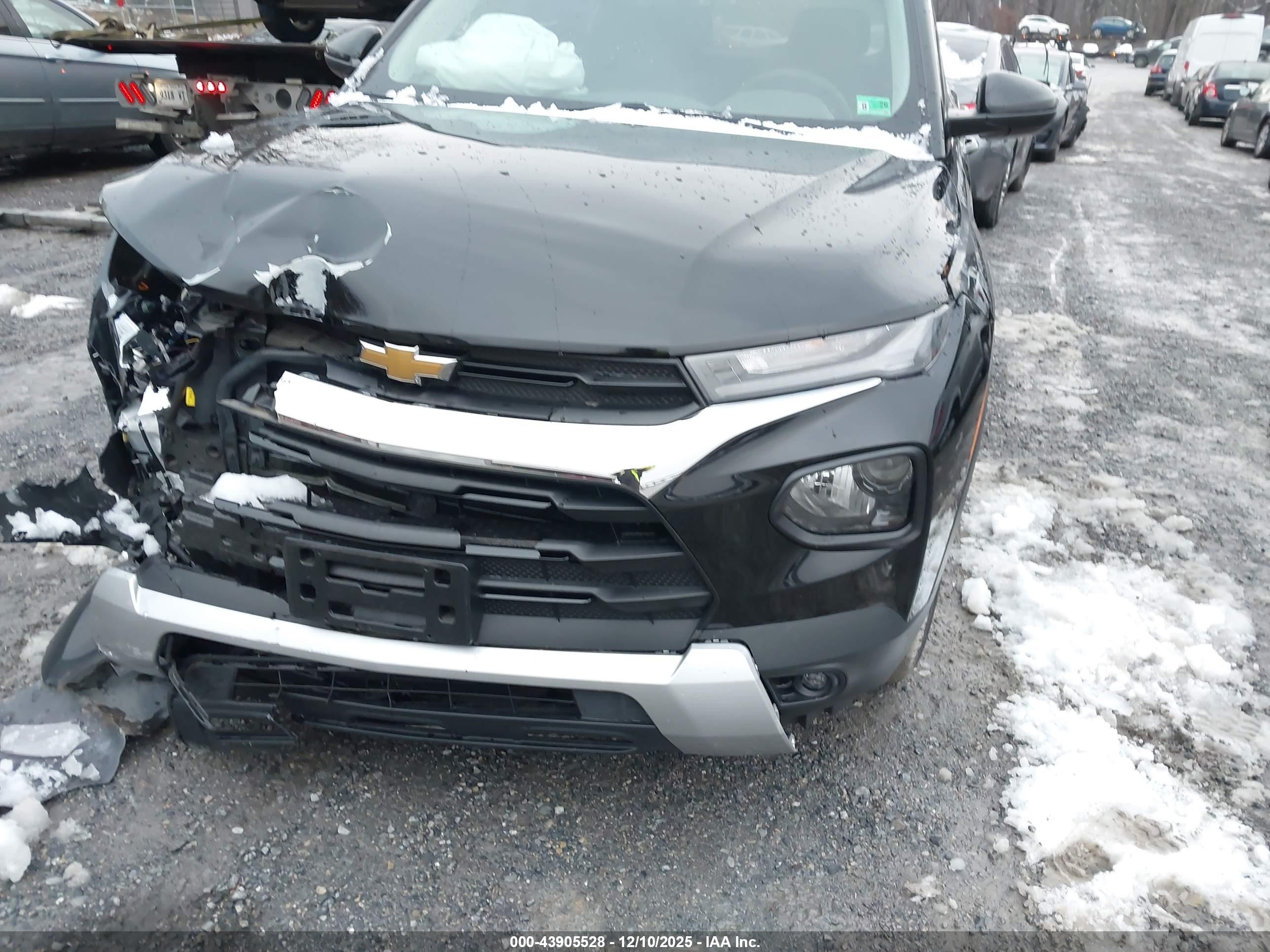 CHEVROLET TRAILBLAZER image 6