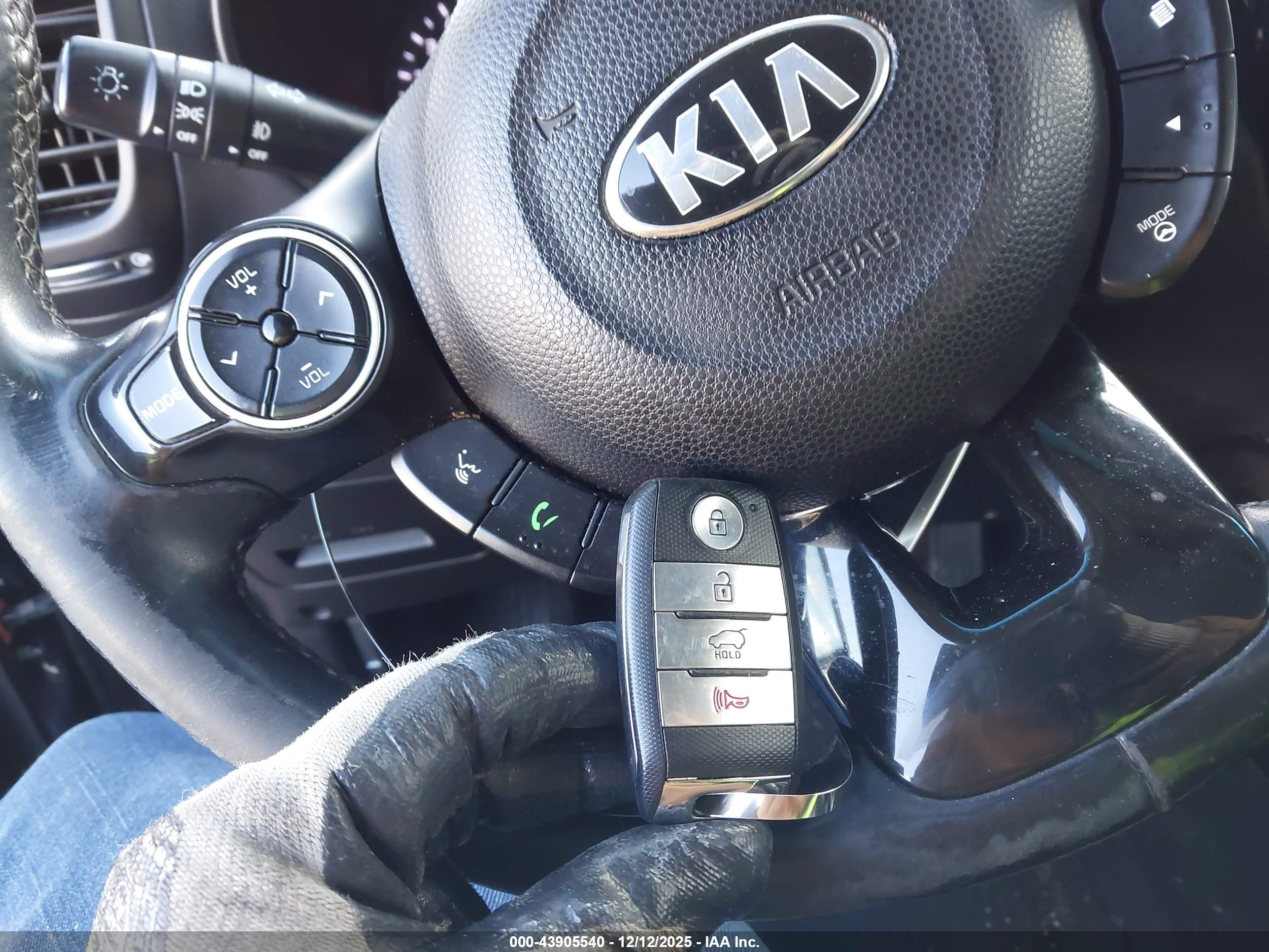 KIA SOUL image 11