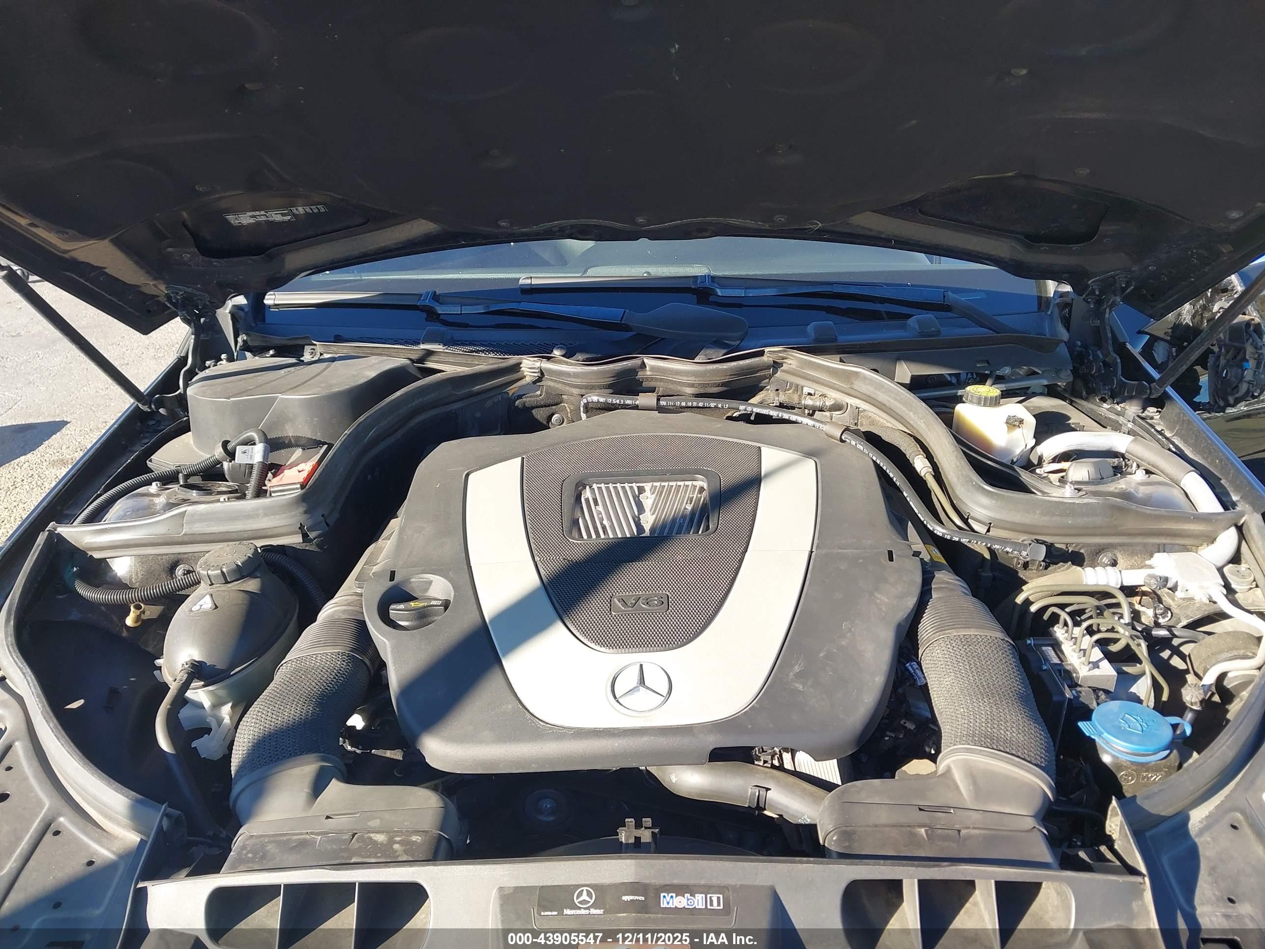 MERCEDES-BENZ E image 10
