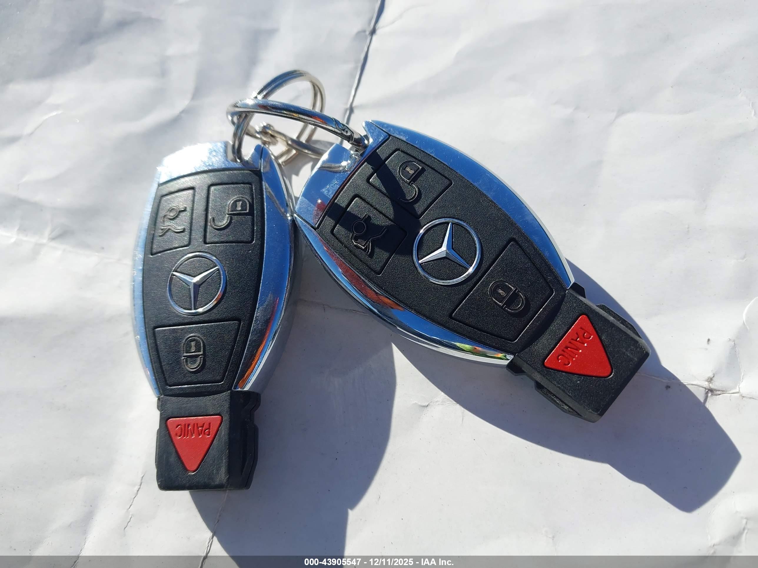 MERCEDES-BENZ E image 11