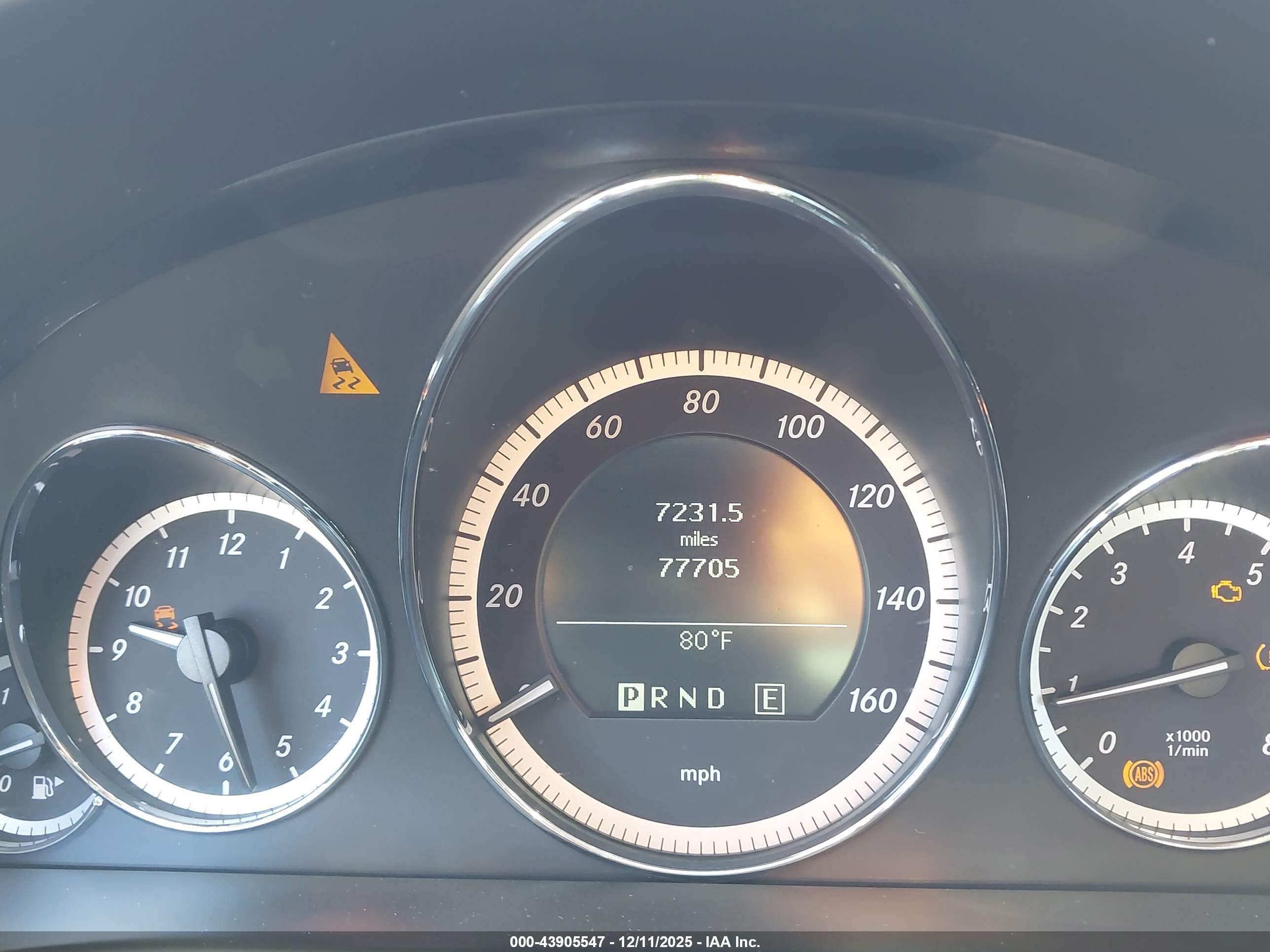 MERCEDES-BENZ E image 7