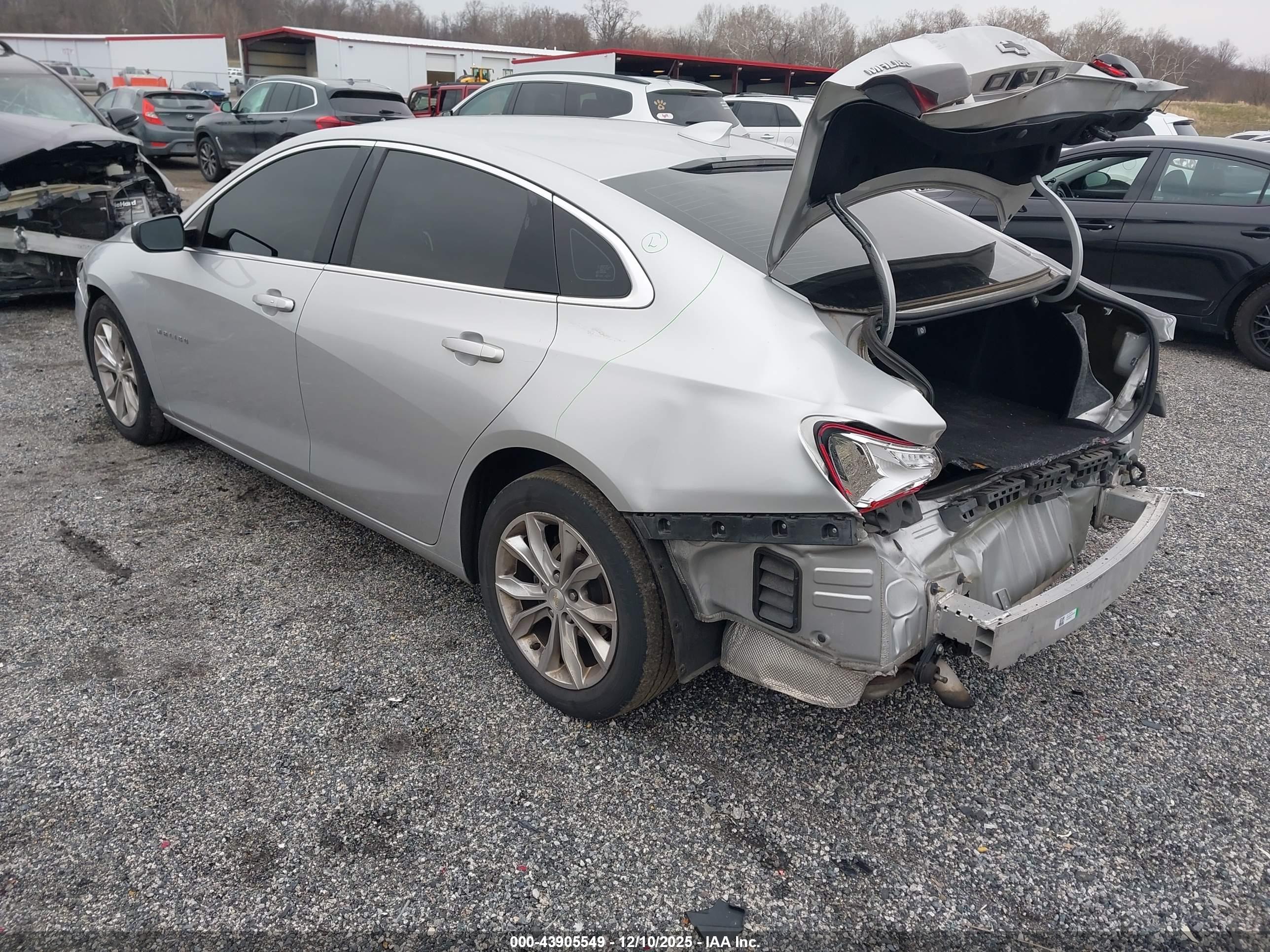 CHEVROLET MALIBU image 3