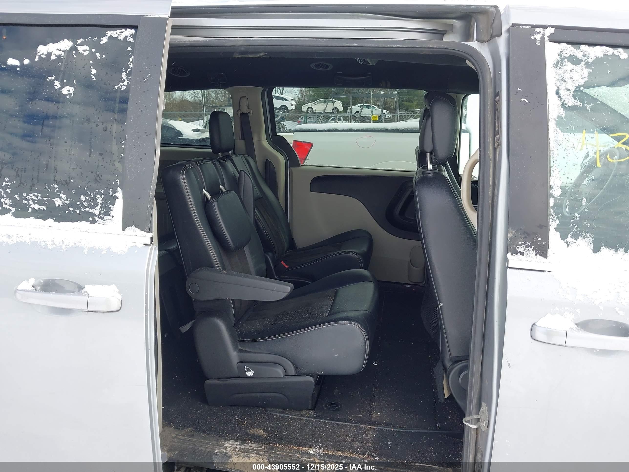 DODGE GRAND image 8