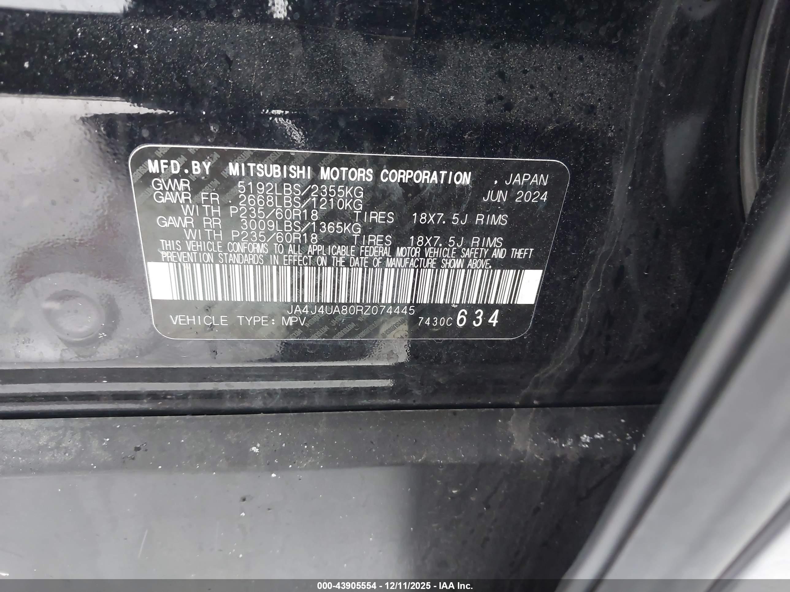 MITSUBISHI OUTLANDER image 9