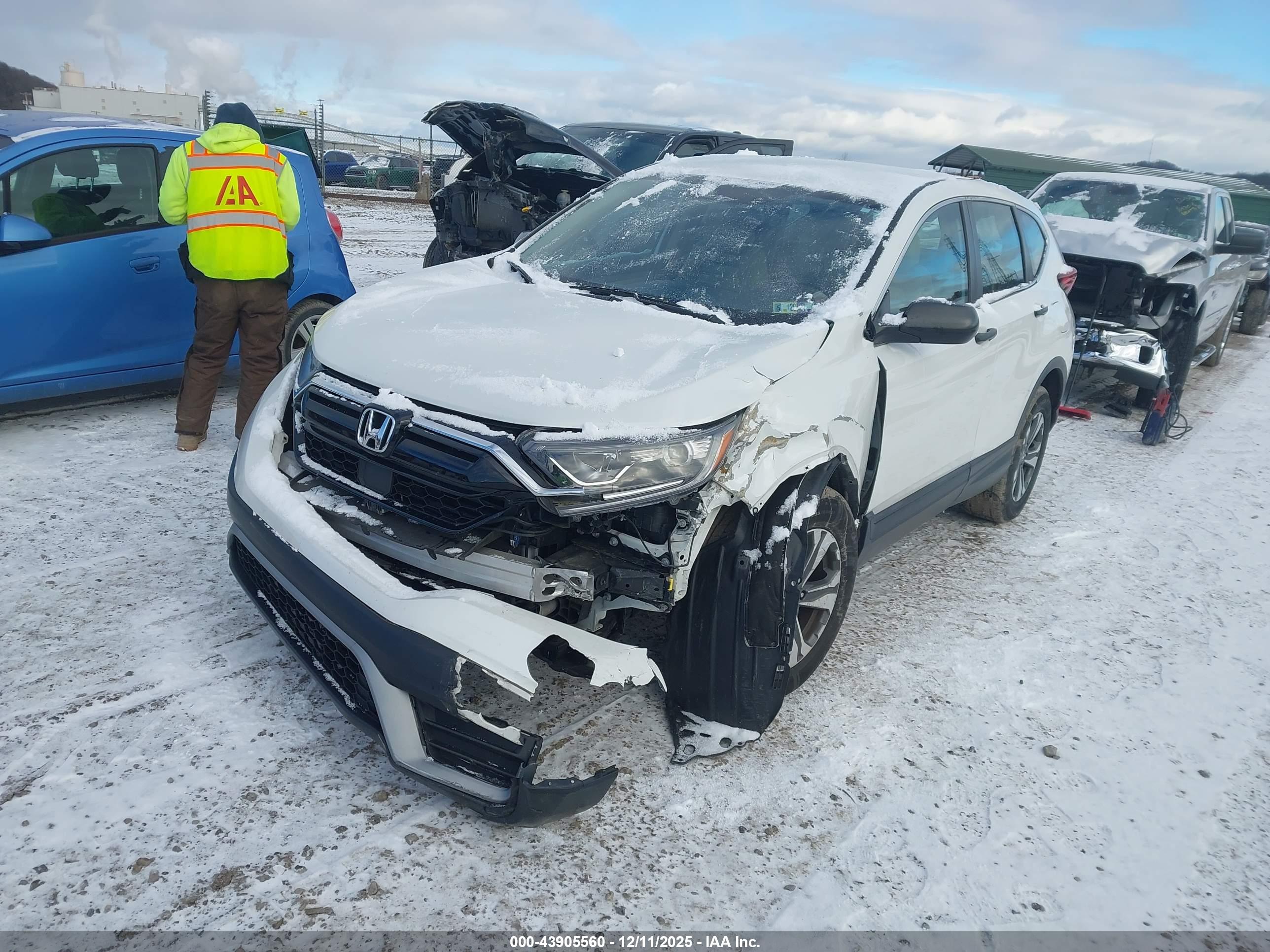 HONDA CR-V image 2