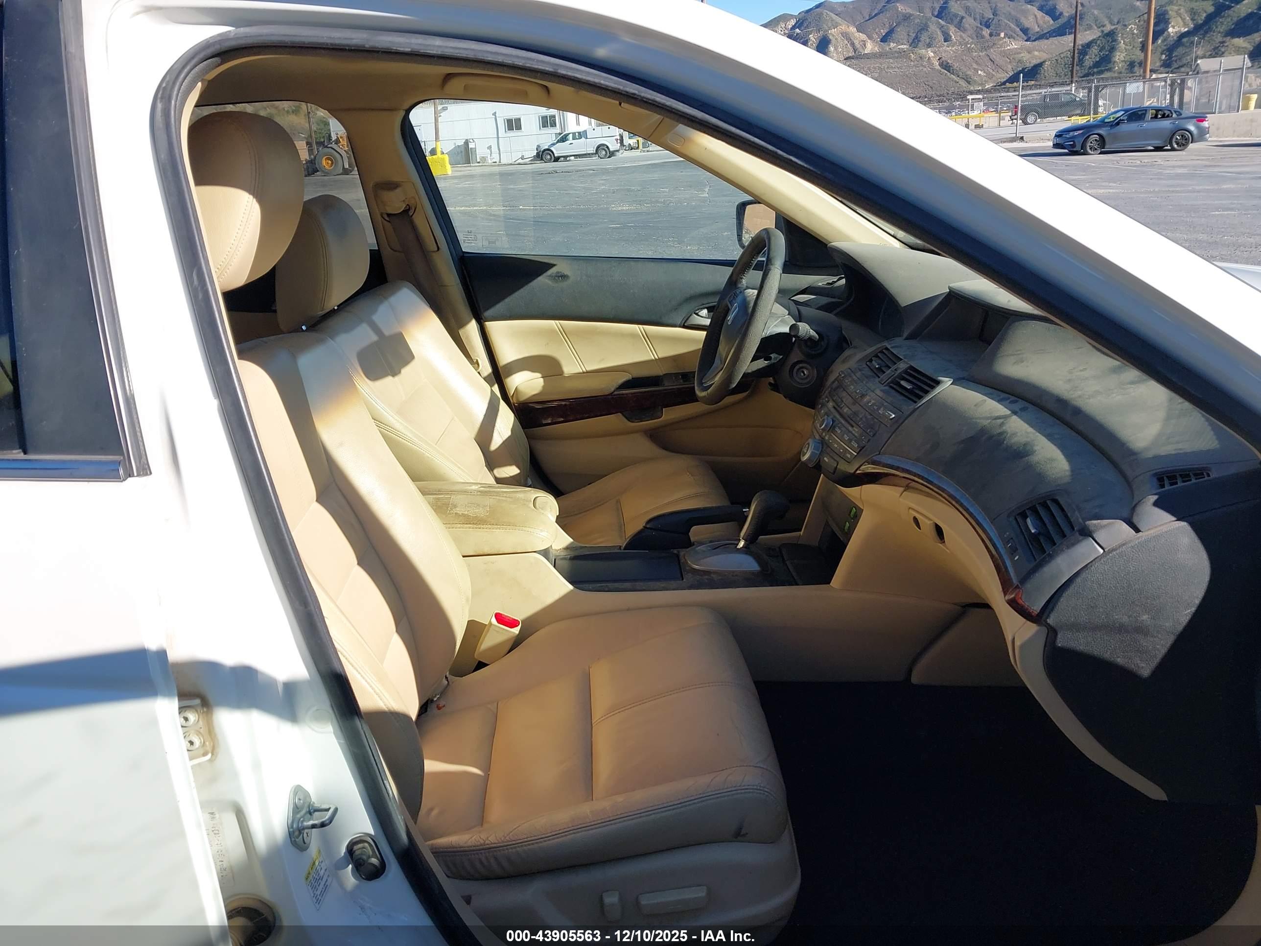 HONDA ACCORD image 5