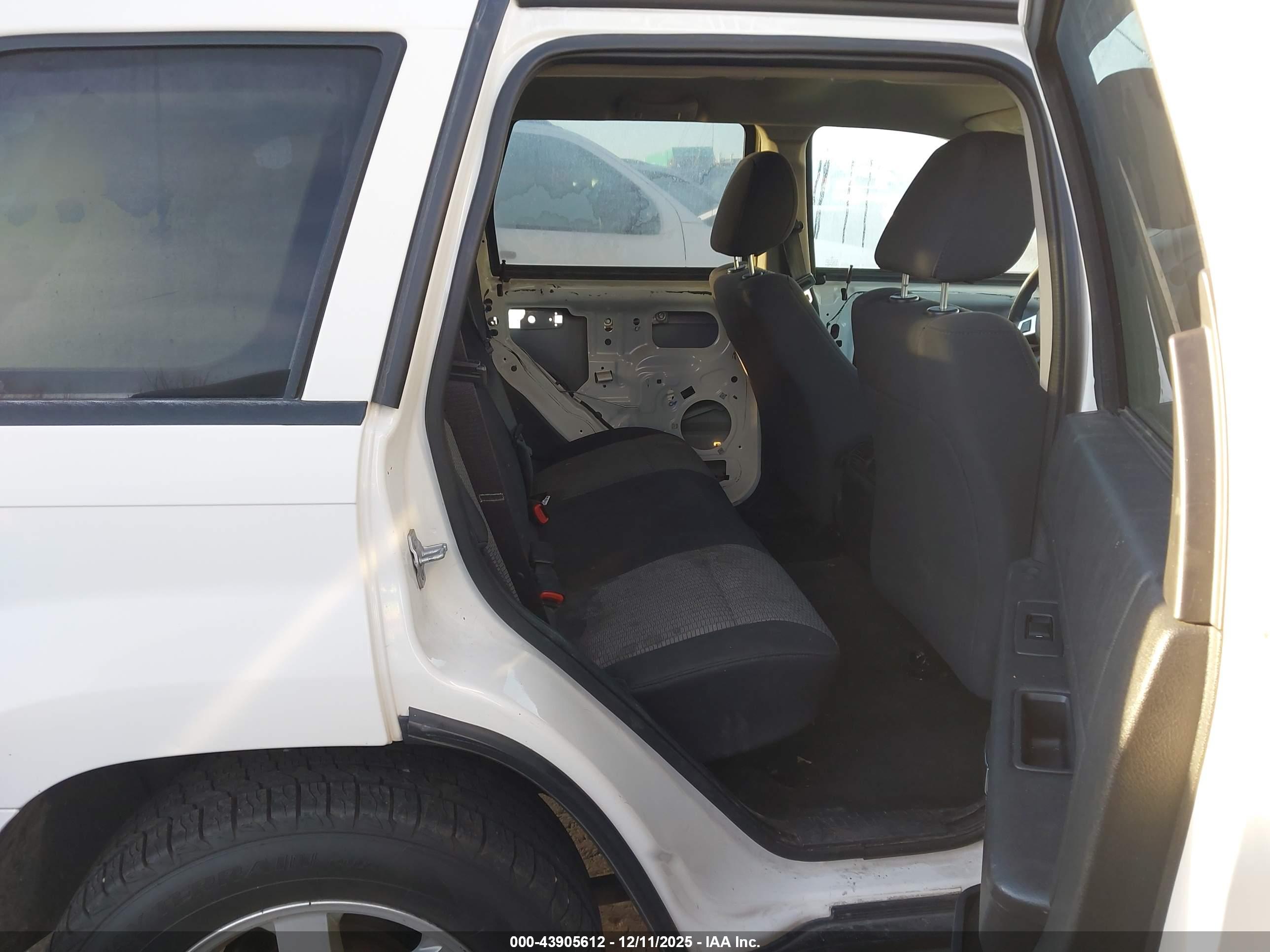 JEEP GRAND image 8