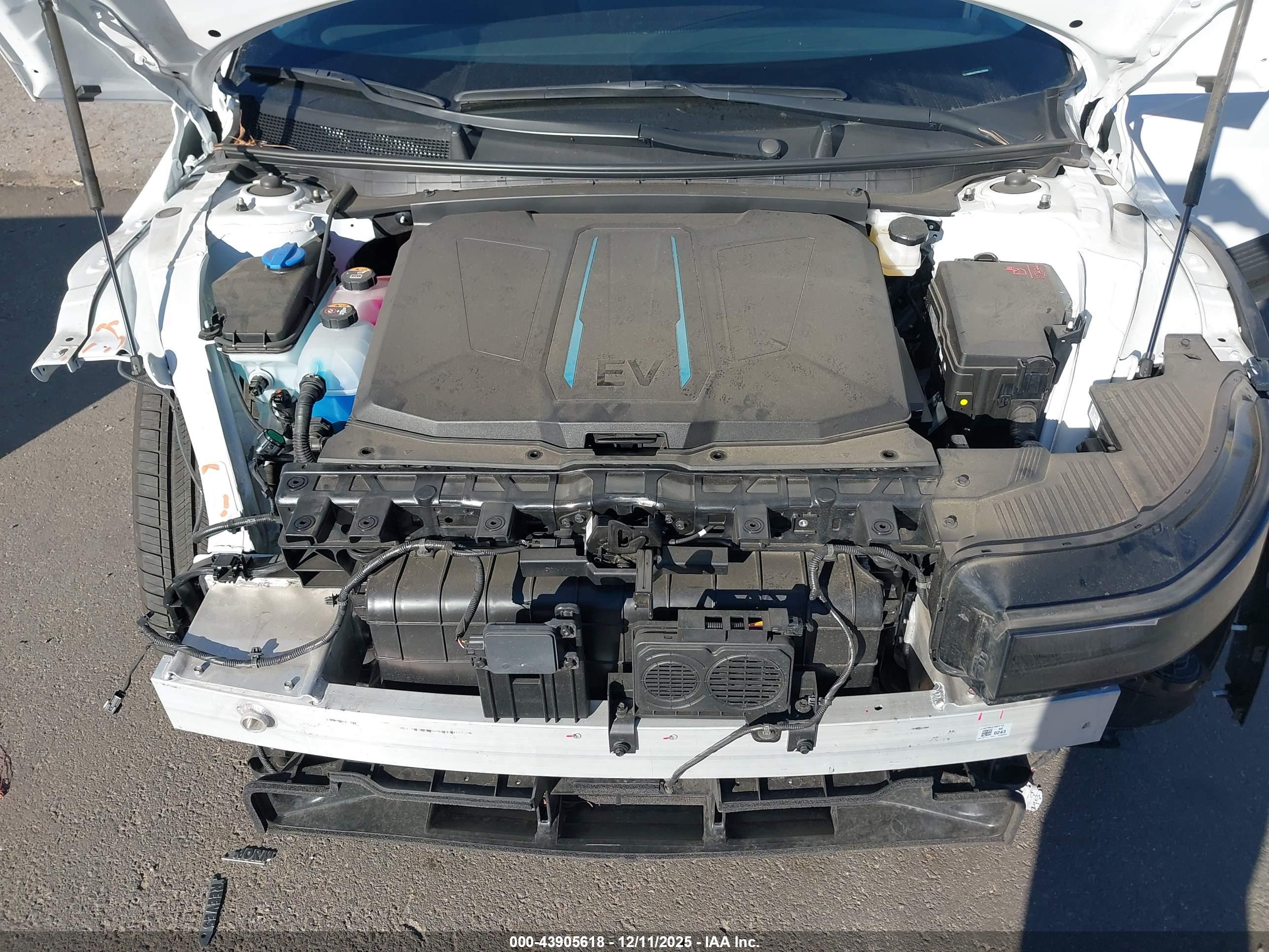 HYUNDAI IONIQ image 10
