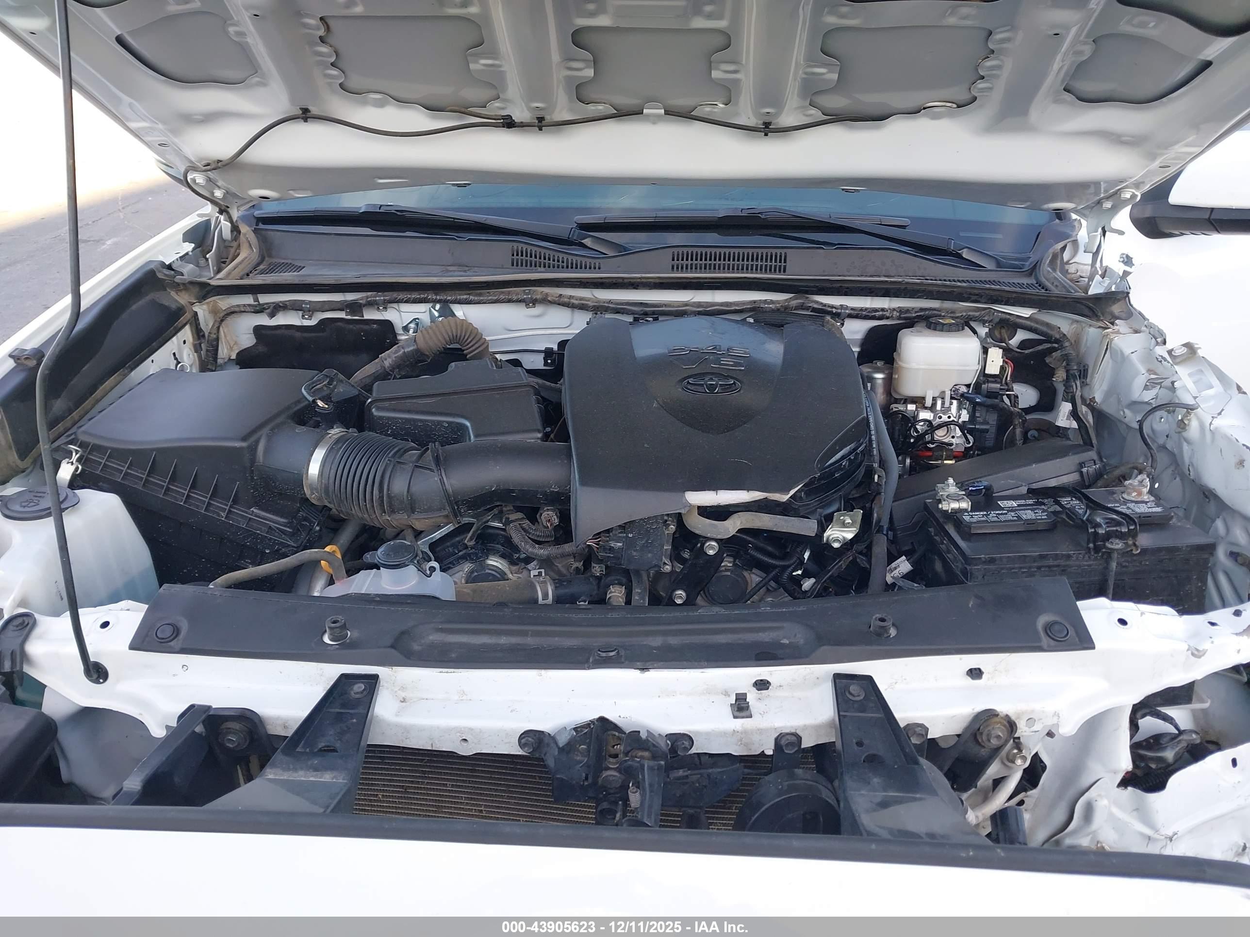 TOYOTA TACOMA image 10