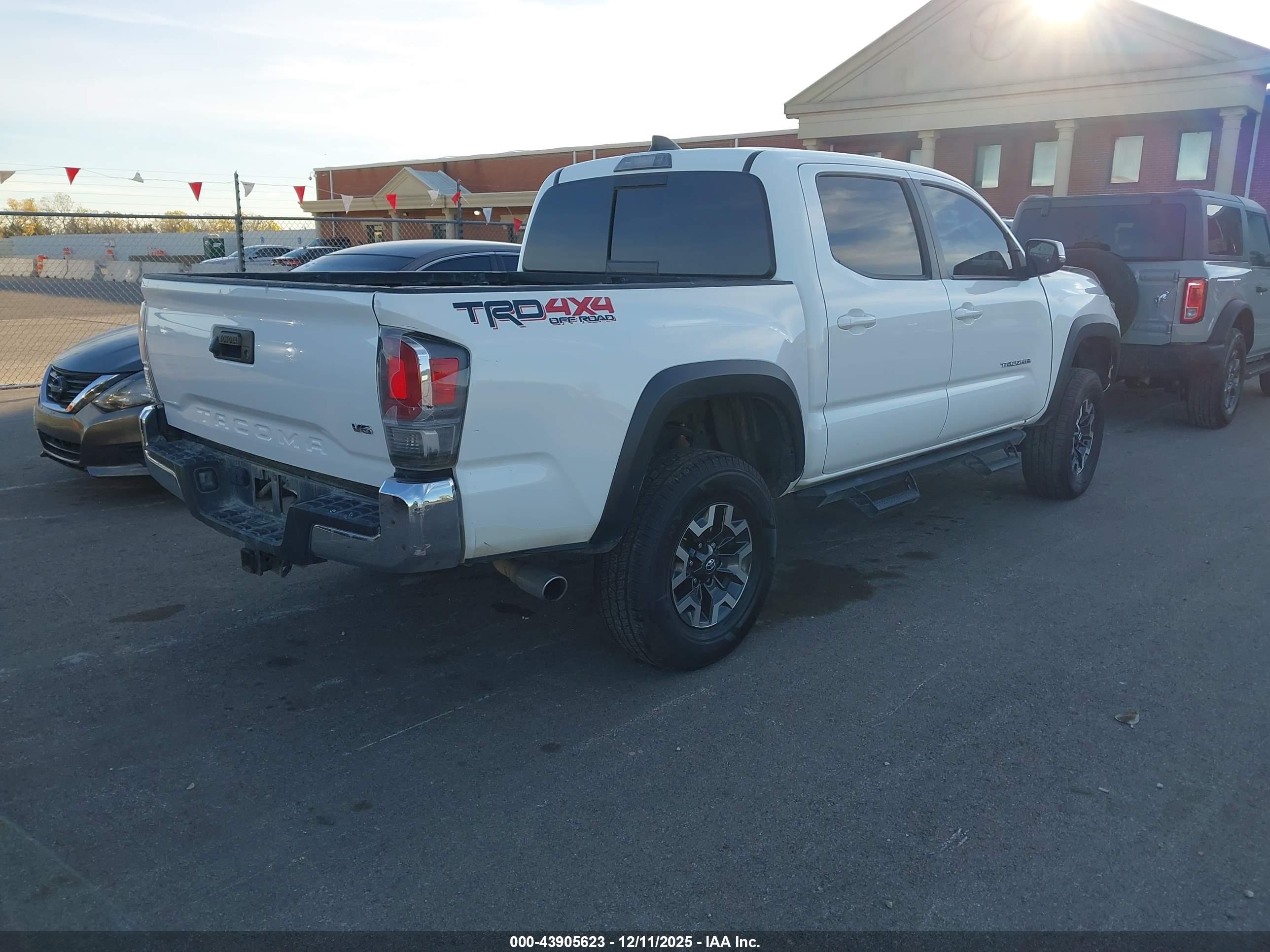 TOYOTA TACOMA image 4