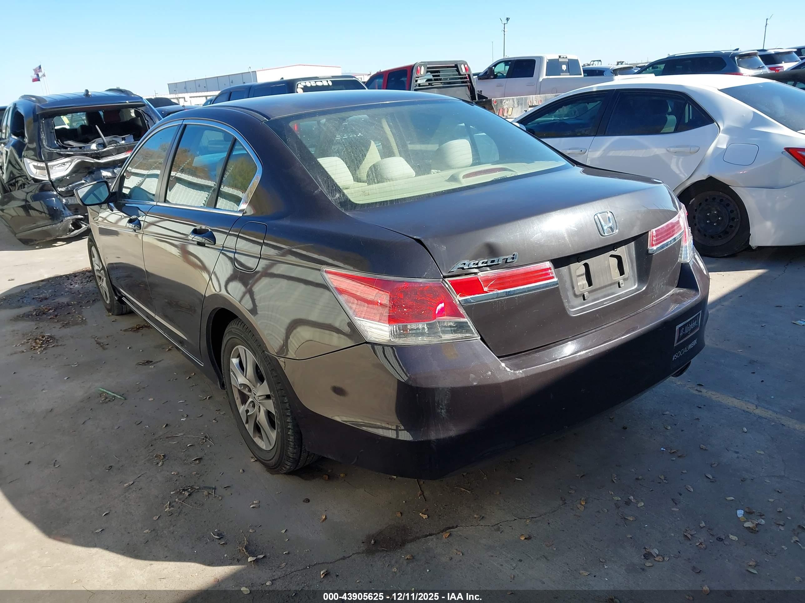 HONDA ACCORD image 3