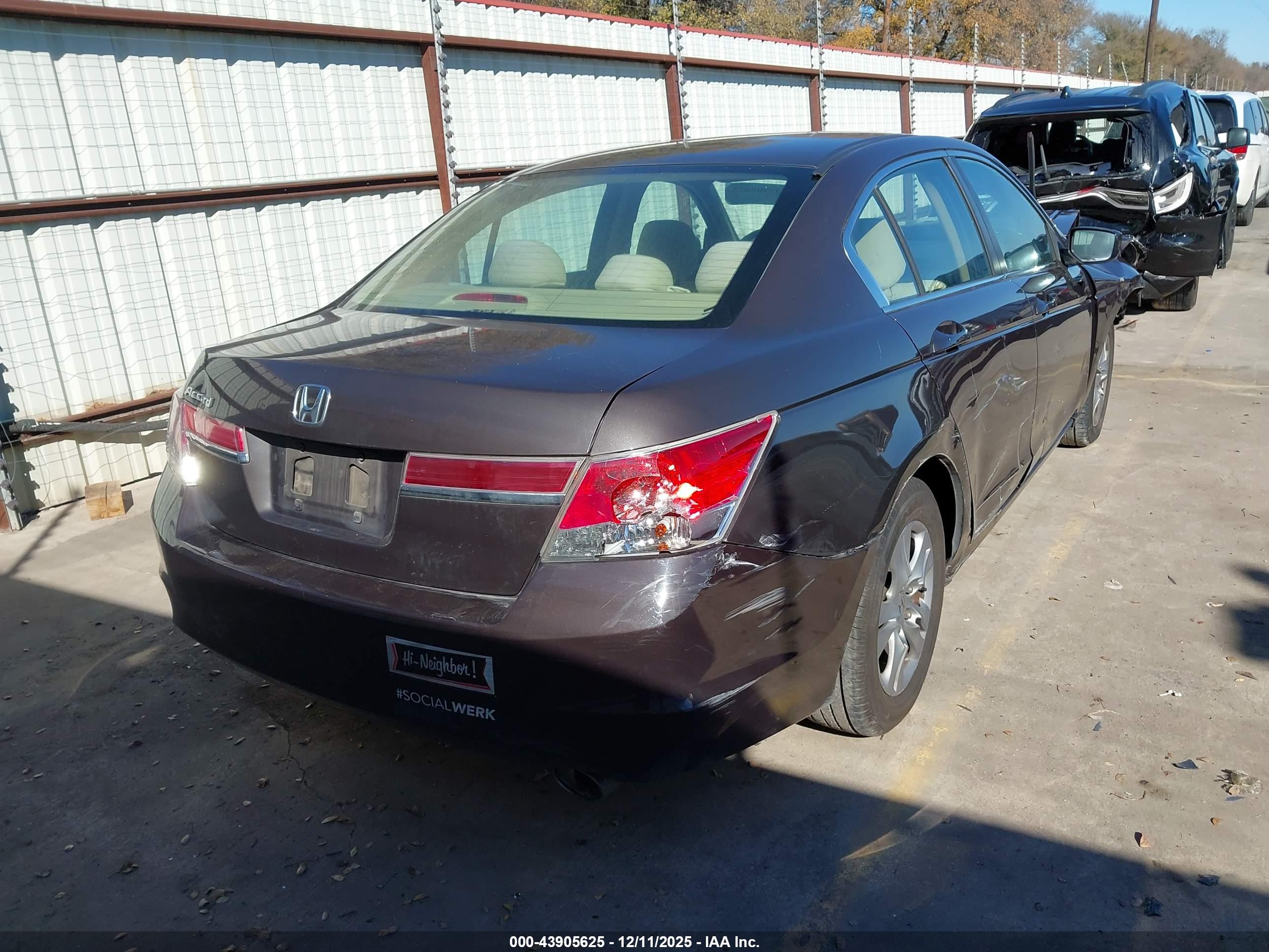 HONDA ACCORD image 4