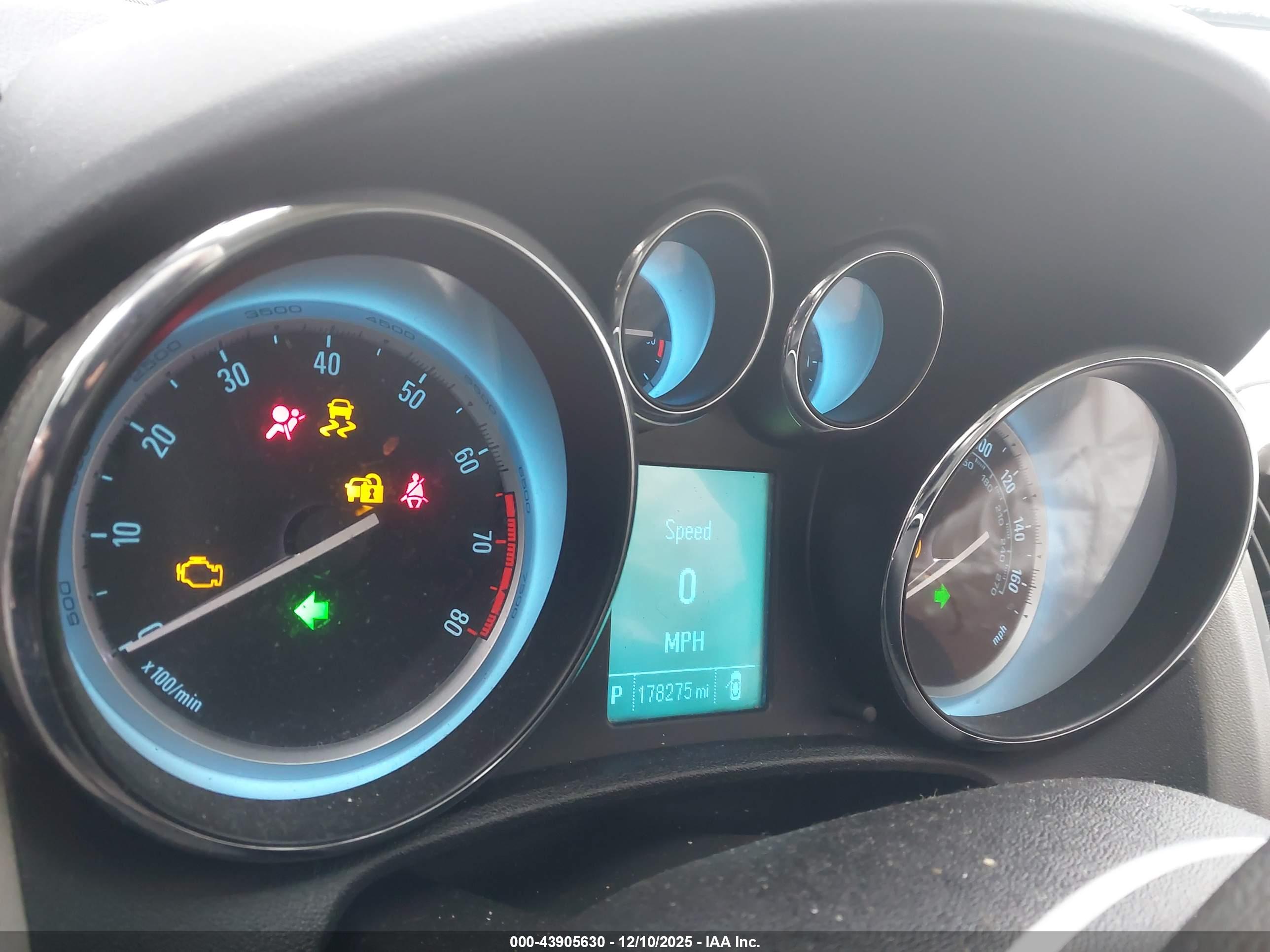 BUICK VERANO image 7