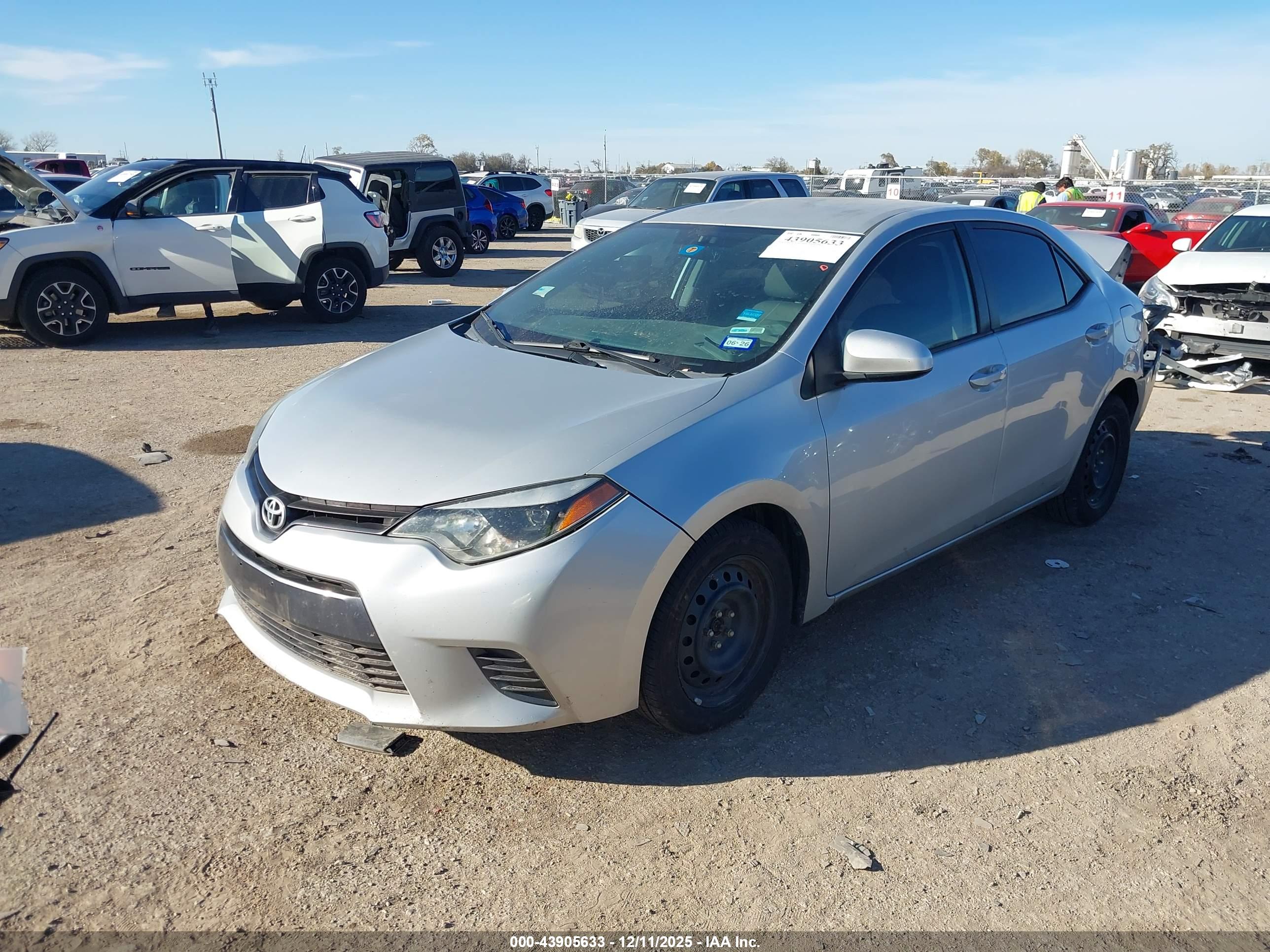TOYOTA COROLLA image 2