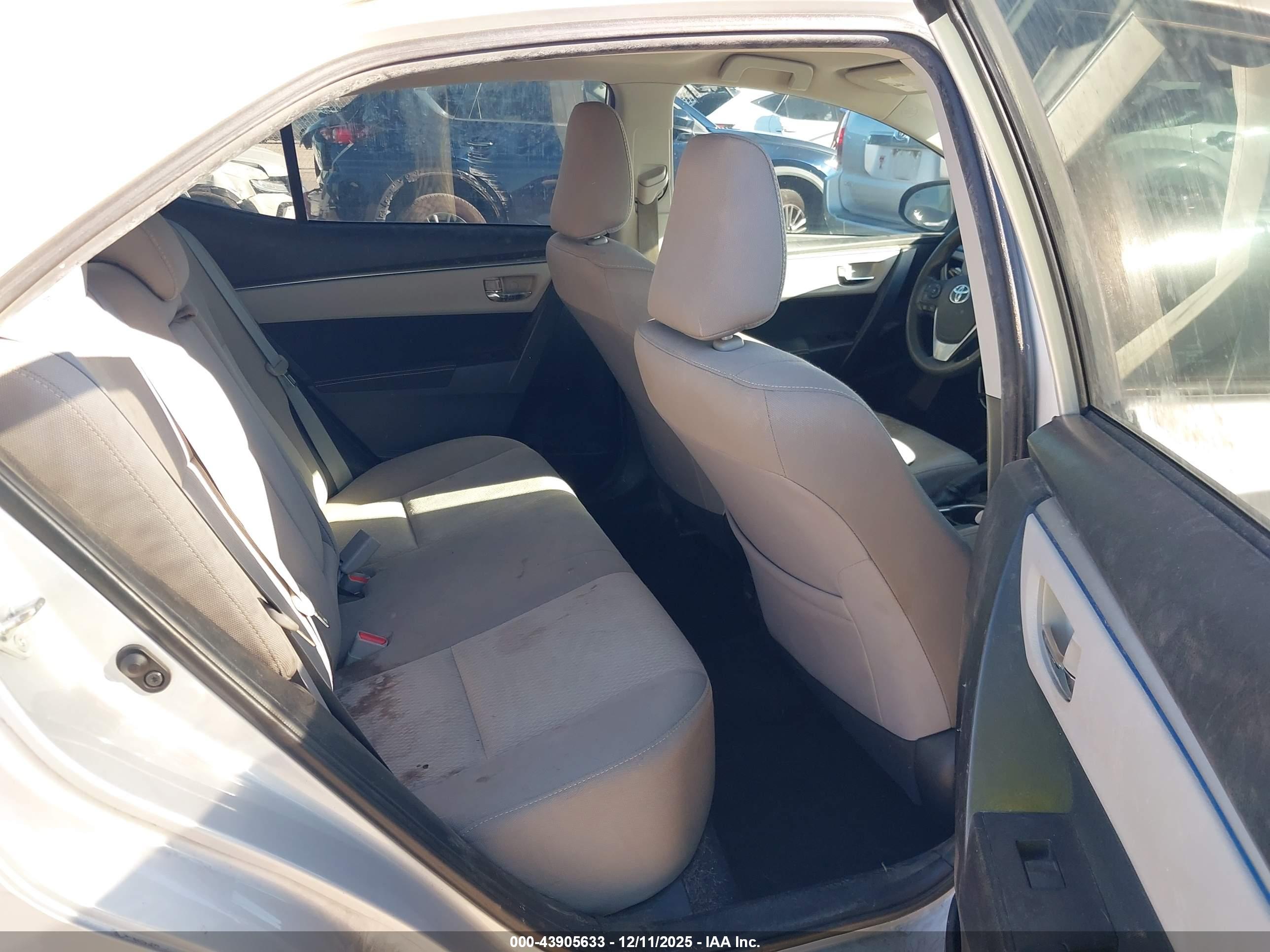 TOYOTA COROLLA image 8