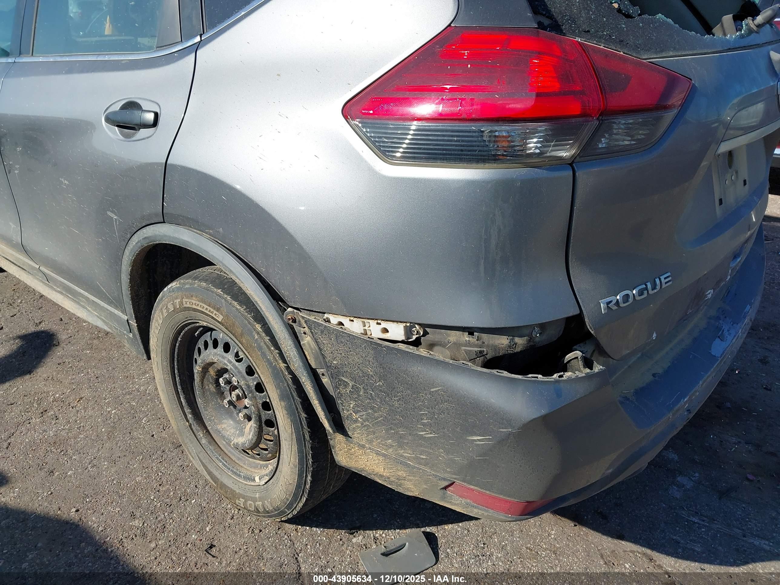 NISSAN ROGUE image 6