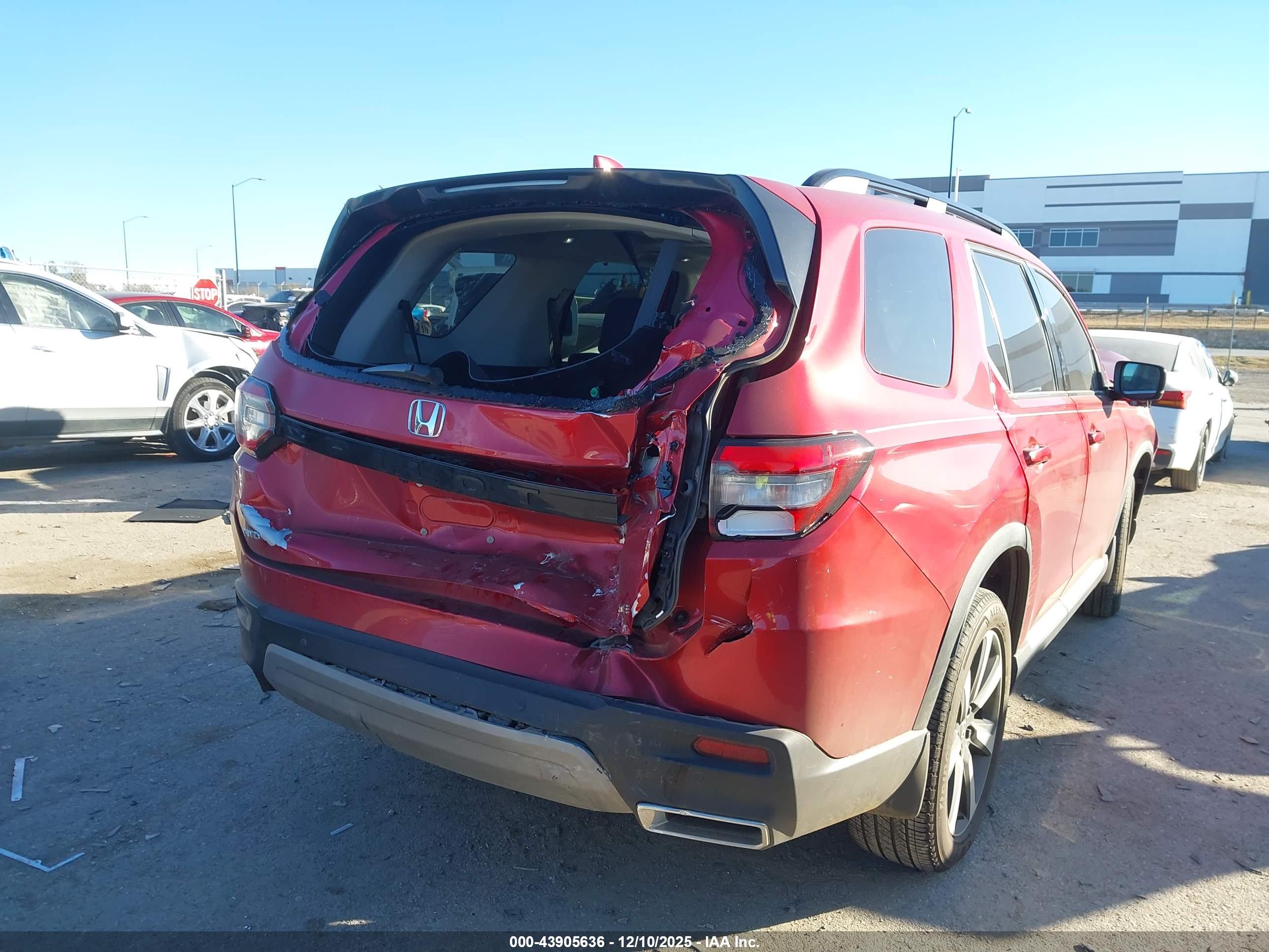 HONDA PILOT image 4