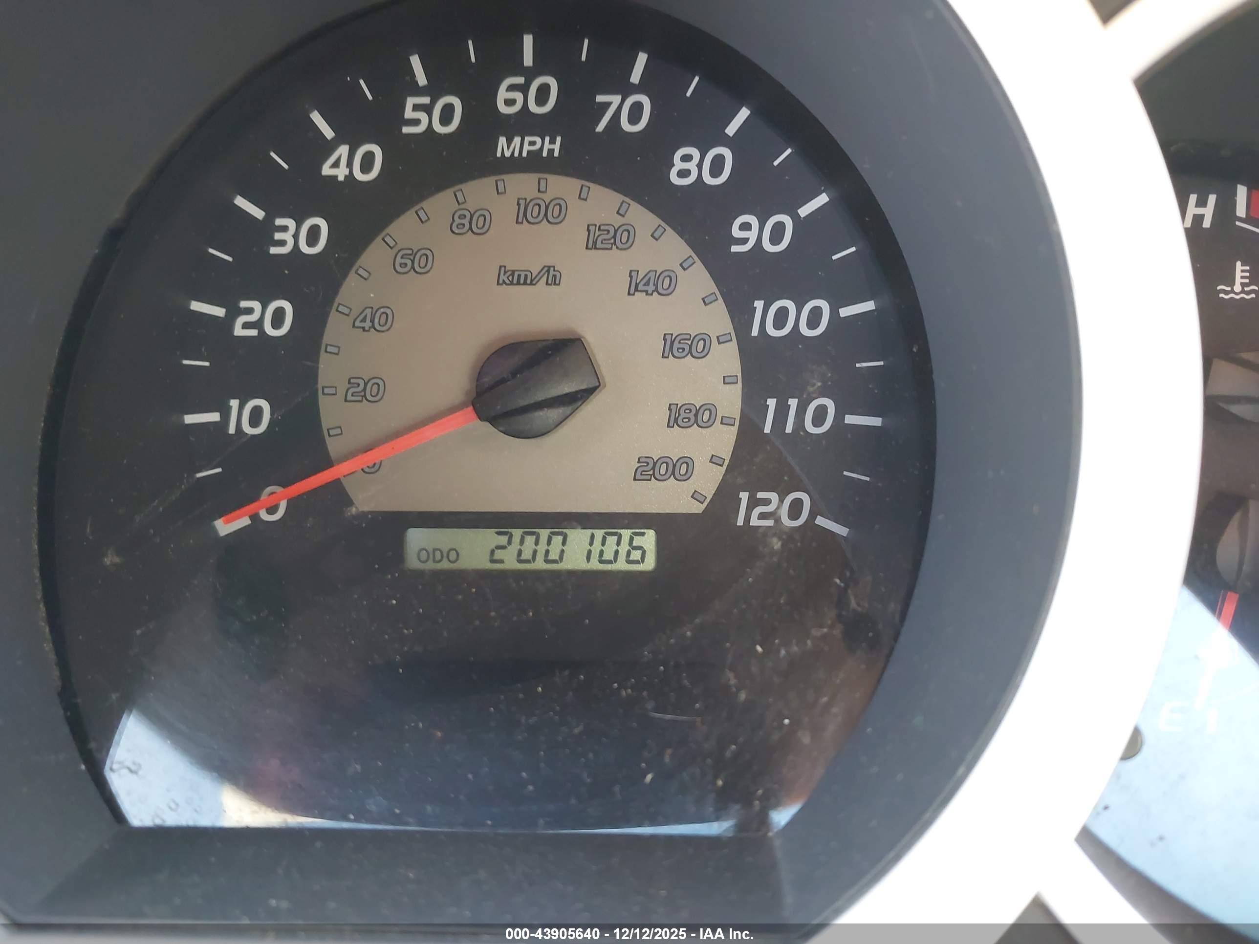 TOYOTA TACOMA image 7
