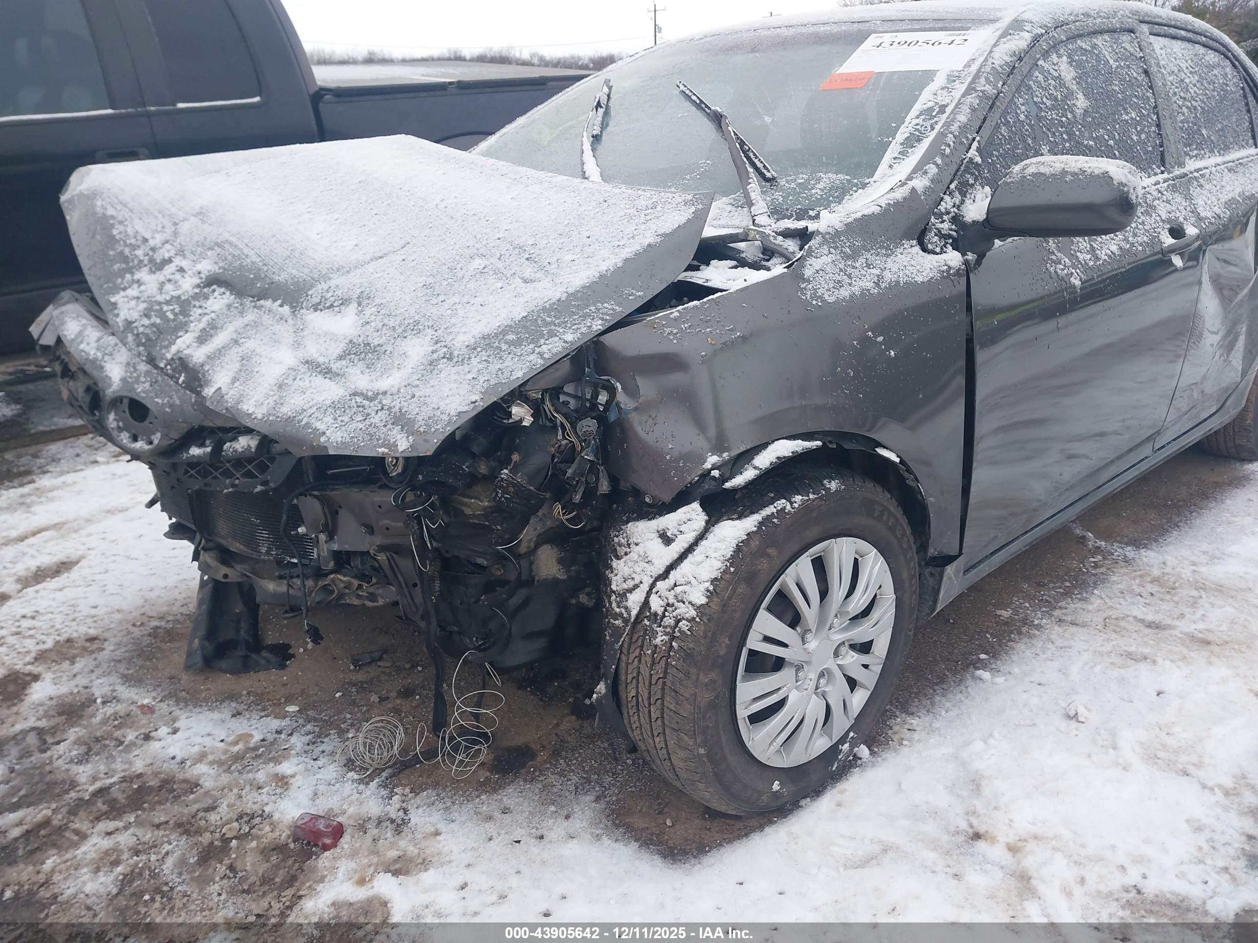 TOYOTA COROLLA image 6