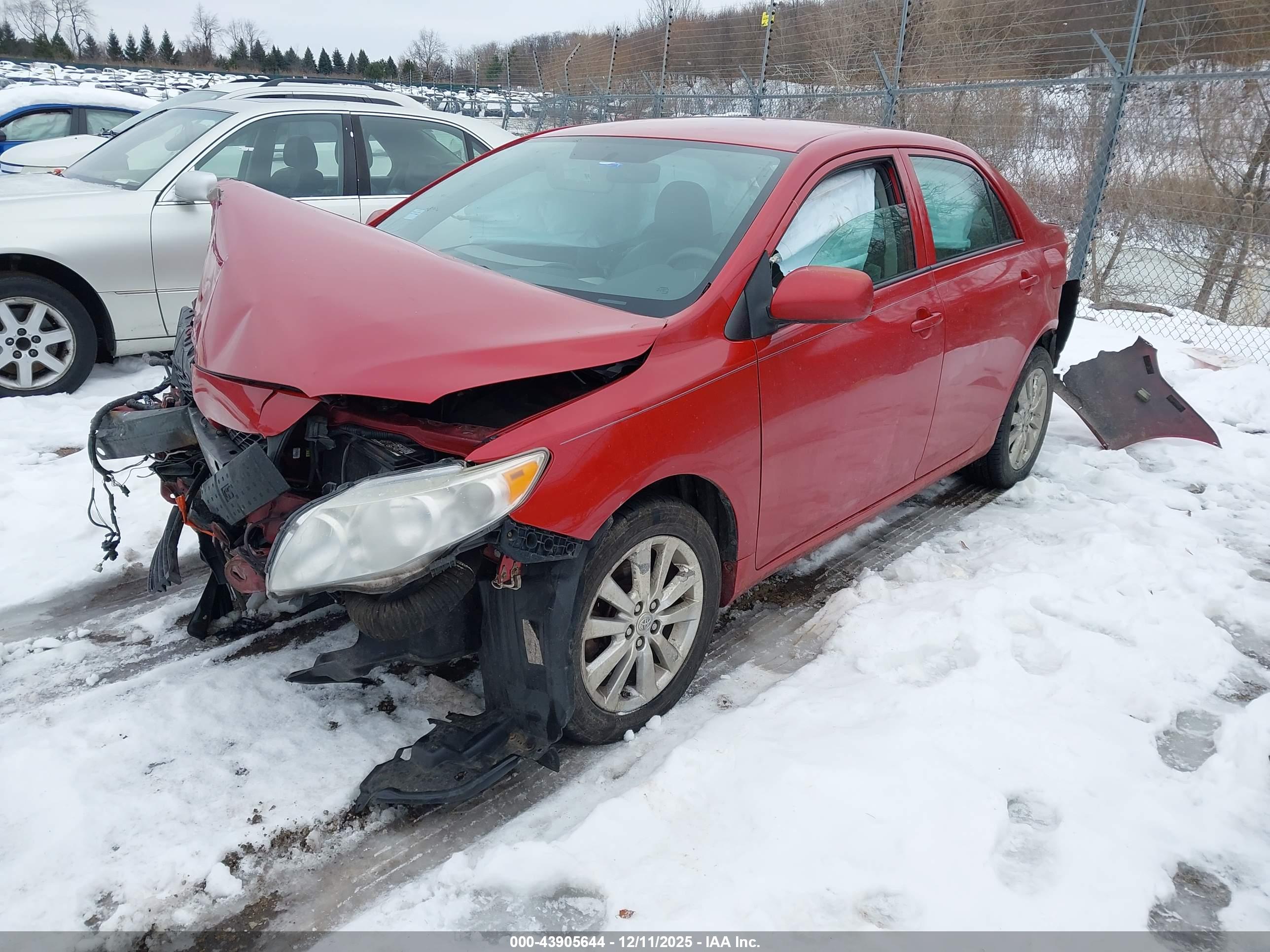 TOYOTA COROLLA image 2