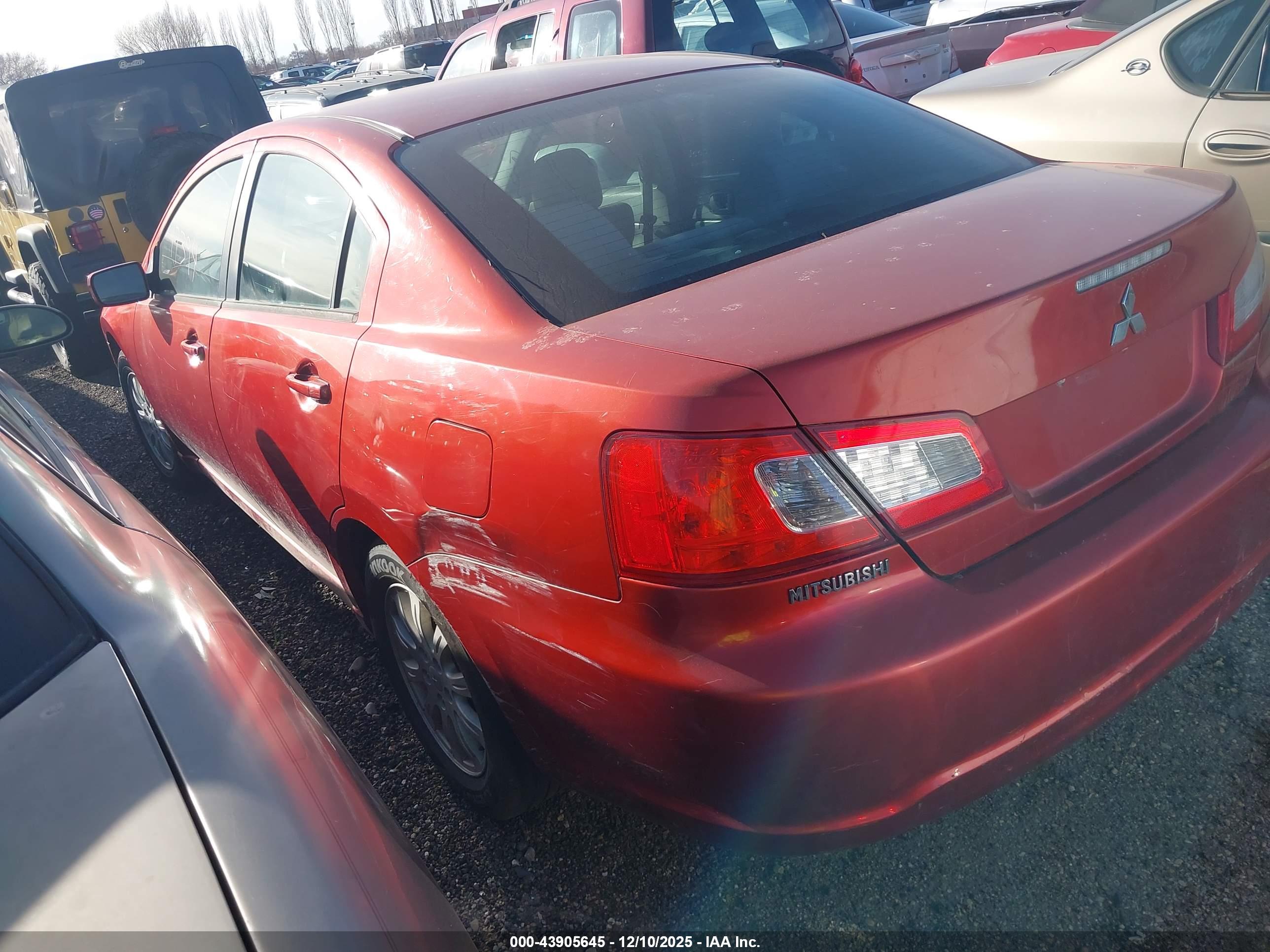 MITSUBISHI GALANT image 3