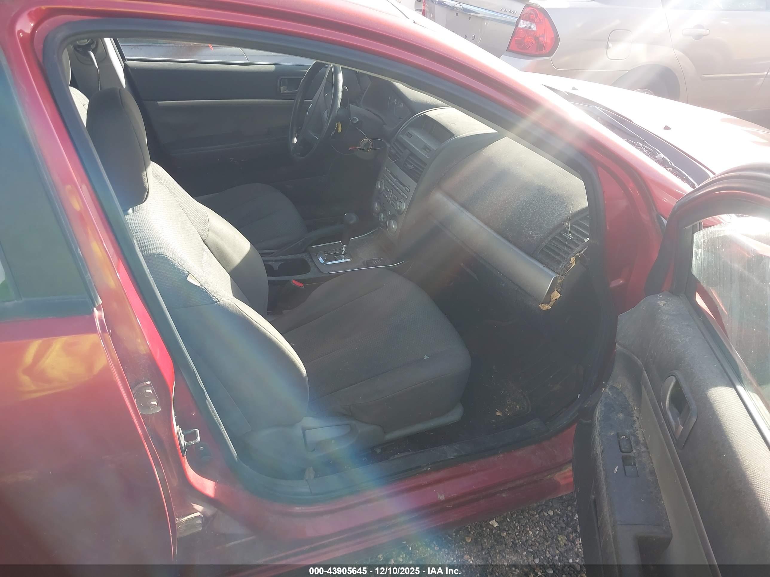 MITSUBISHI GALANT image 5