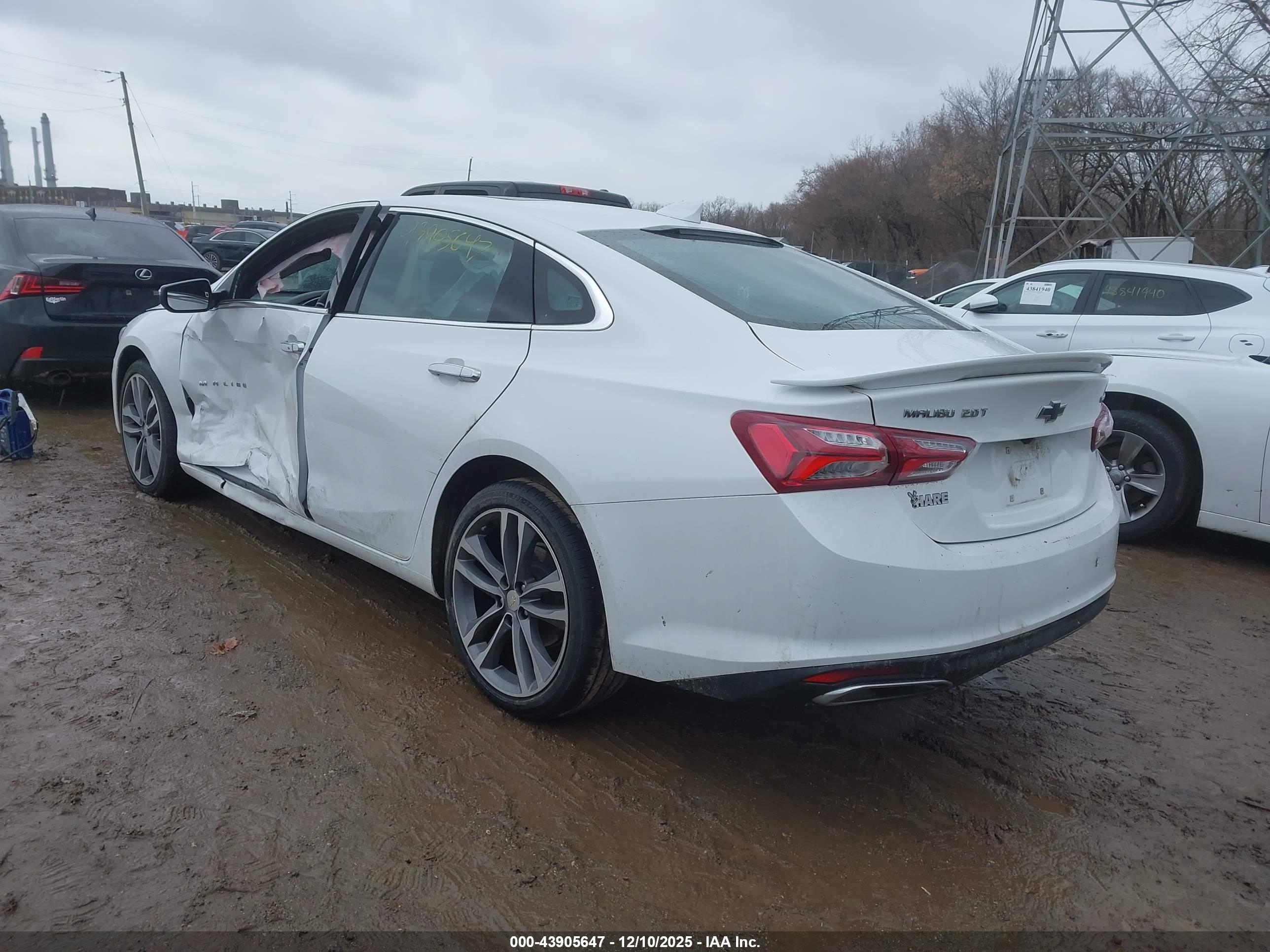CHEVROLET MALIBU image 3